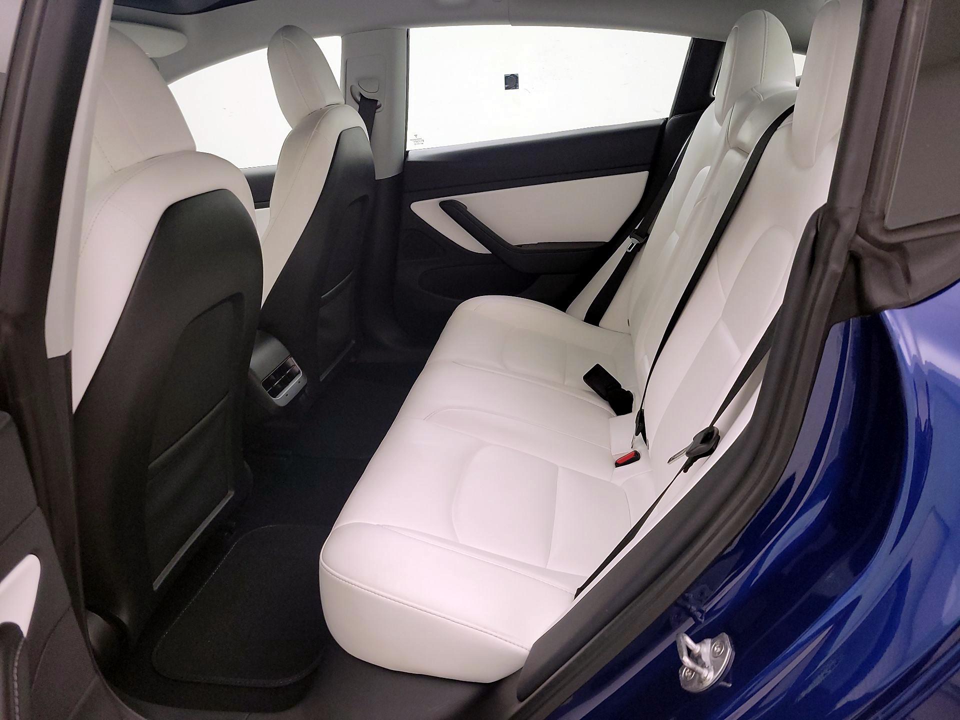 Thumbnail: 2021 Tesla Model 3 - 19