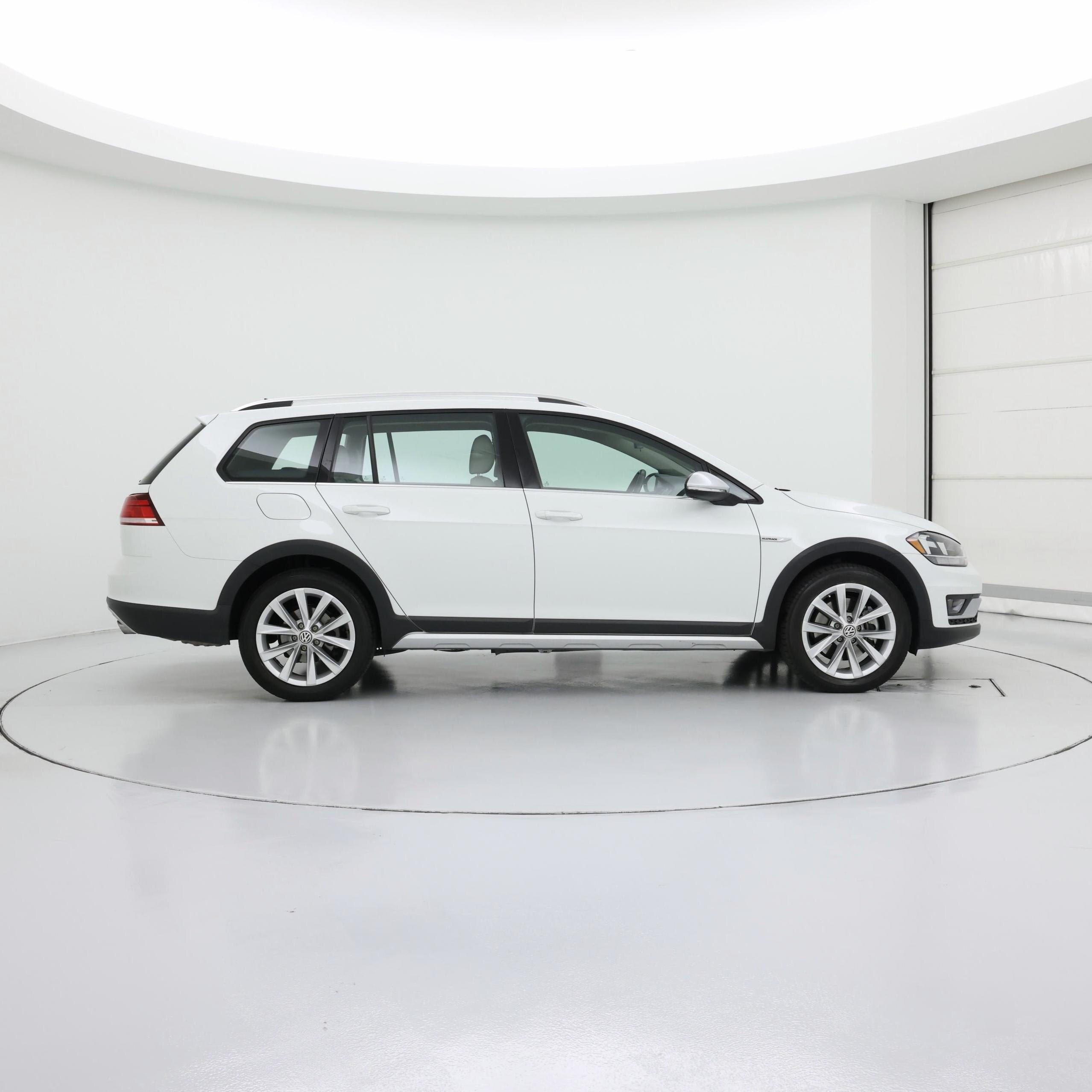 Thumbnail: 2019 Volkswagen Golf - 7