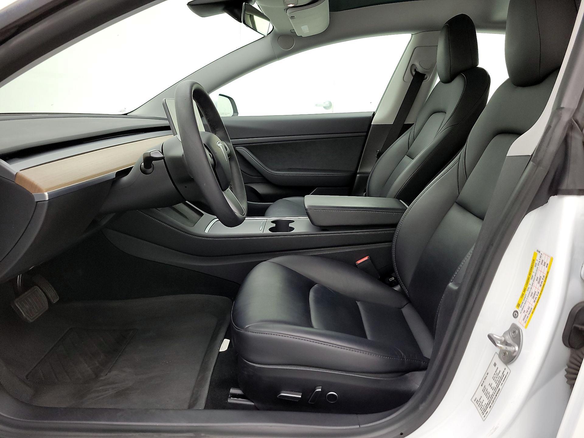 Thumbnail: 2021 Tesla Model 3 - 11
