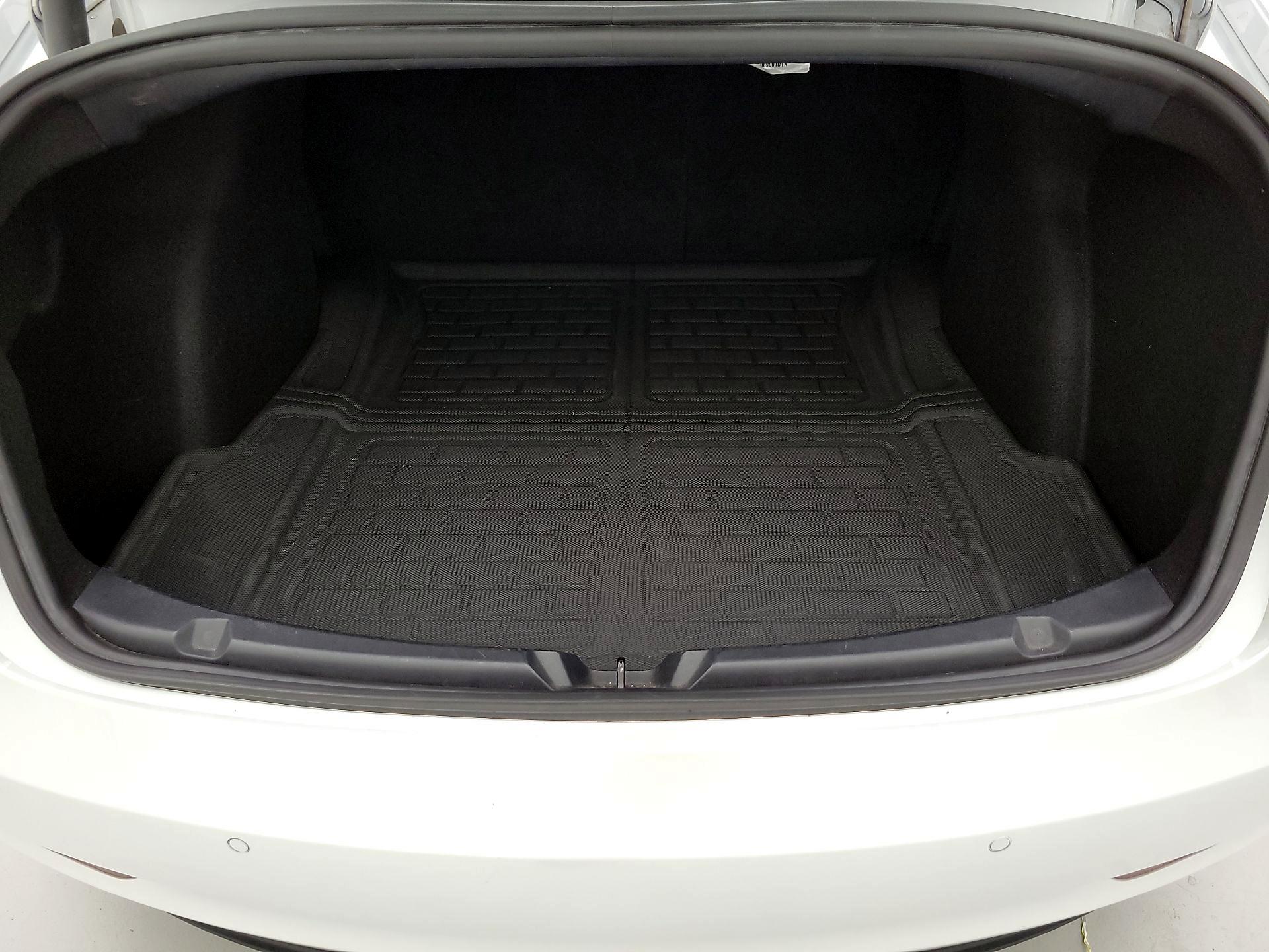 Thumbnail: 2021 Tesla Model 3 - 19