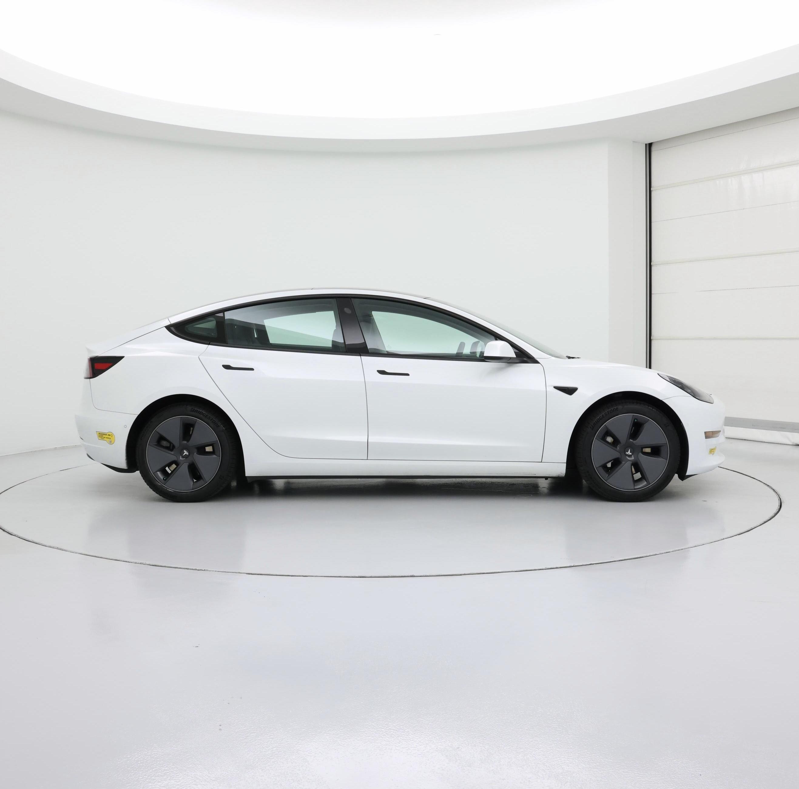 Thumbnail: 2021 Tesla Model 3 - 7