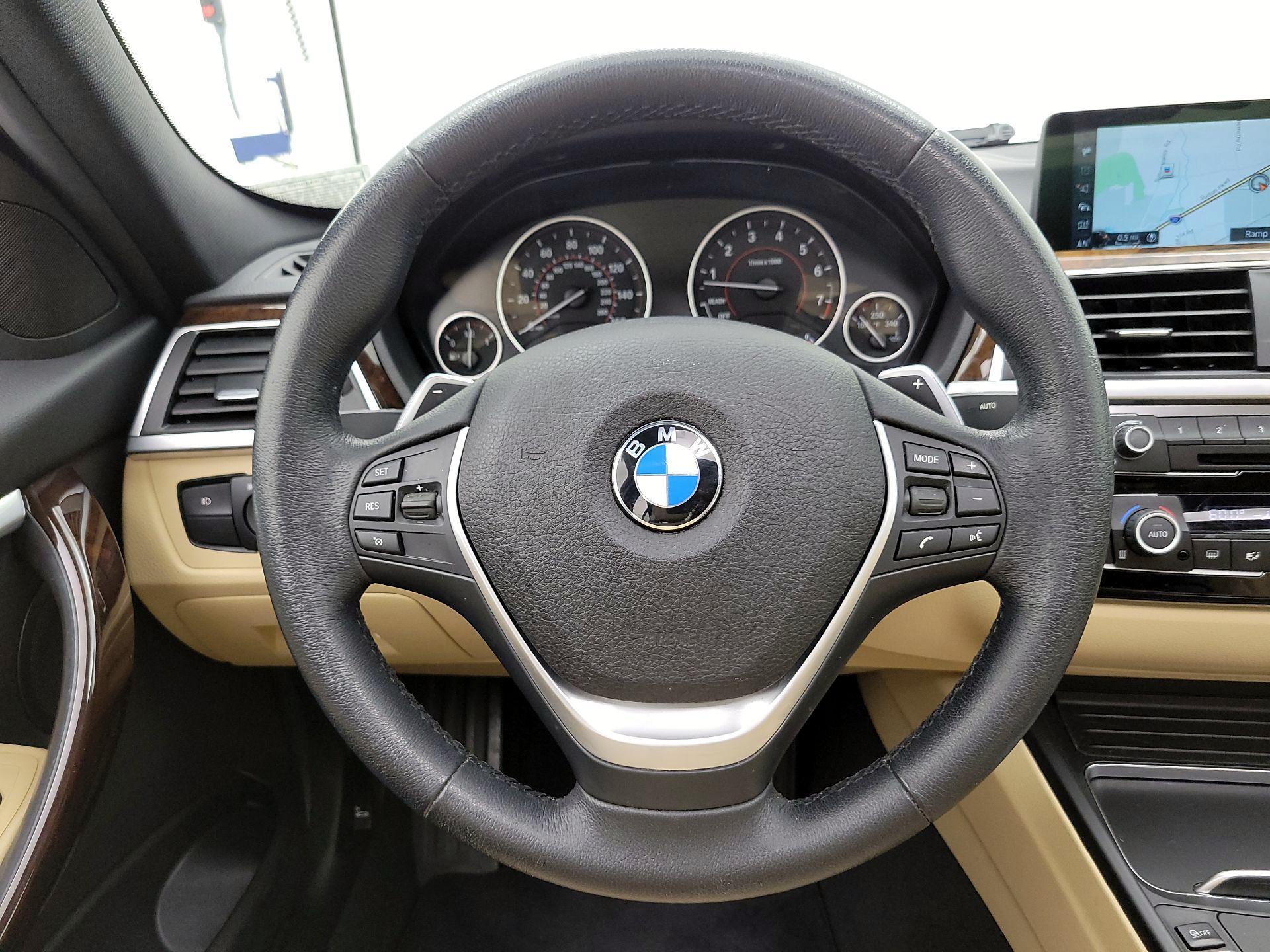 Thumbnail: 2017 BMW 3 Series - 10