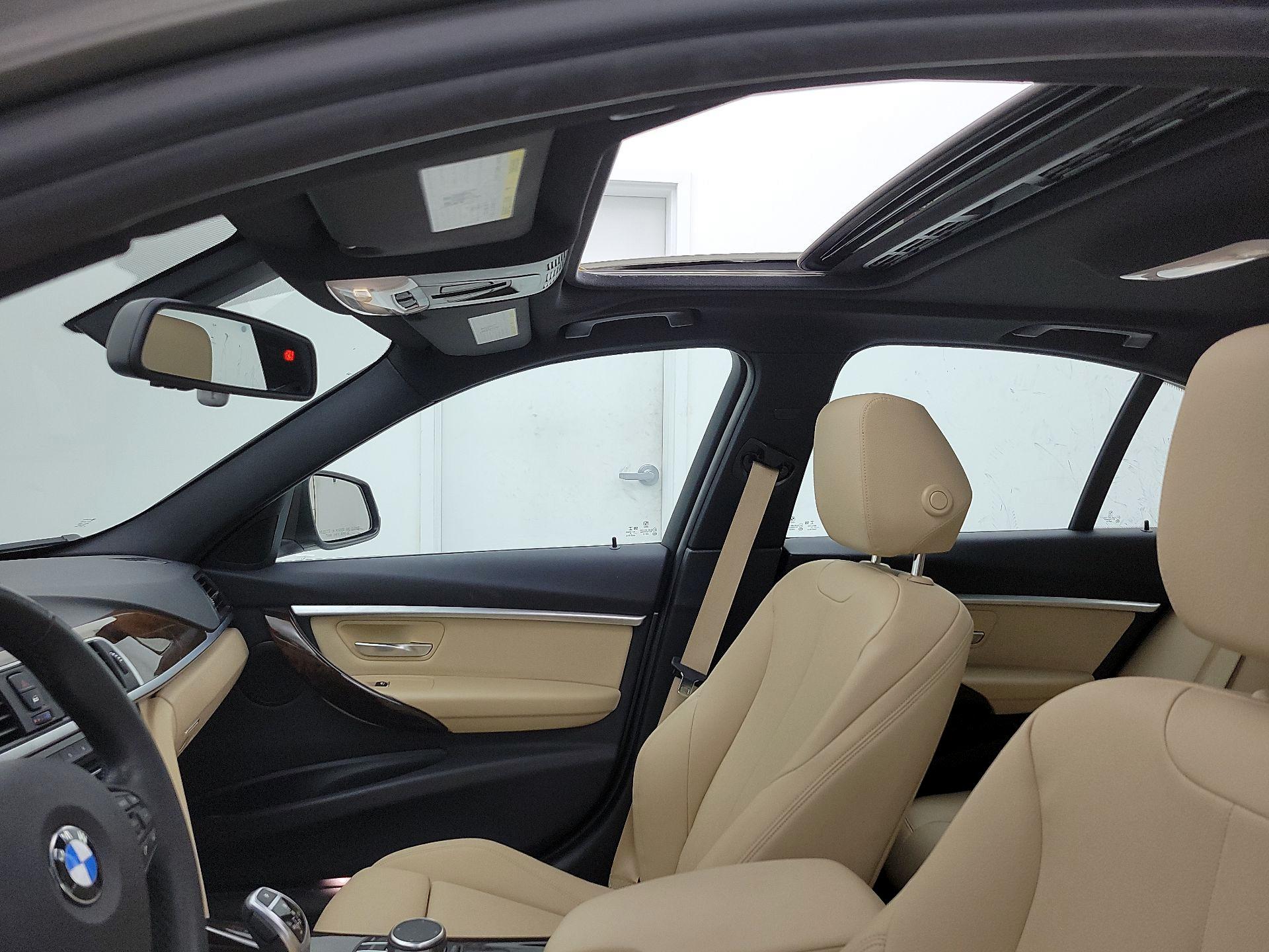 Thumbnail: 2017 BMW 3 Series - 20
