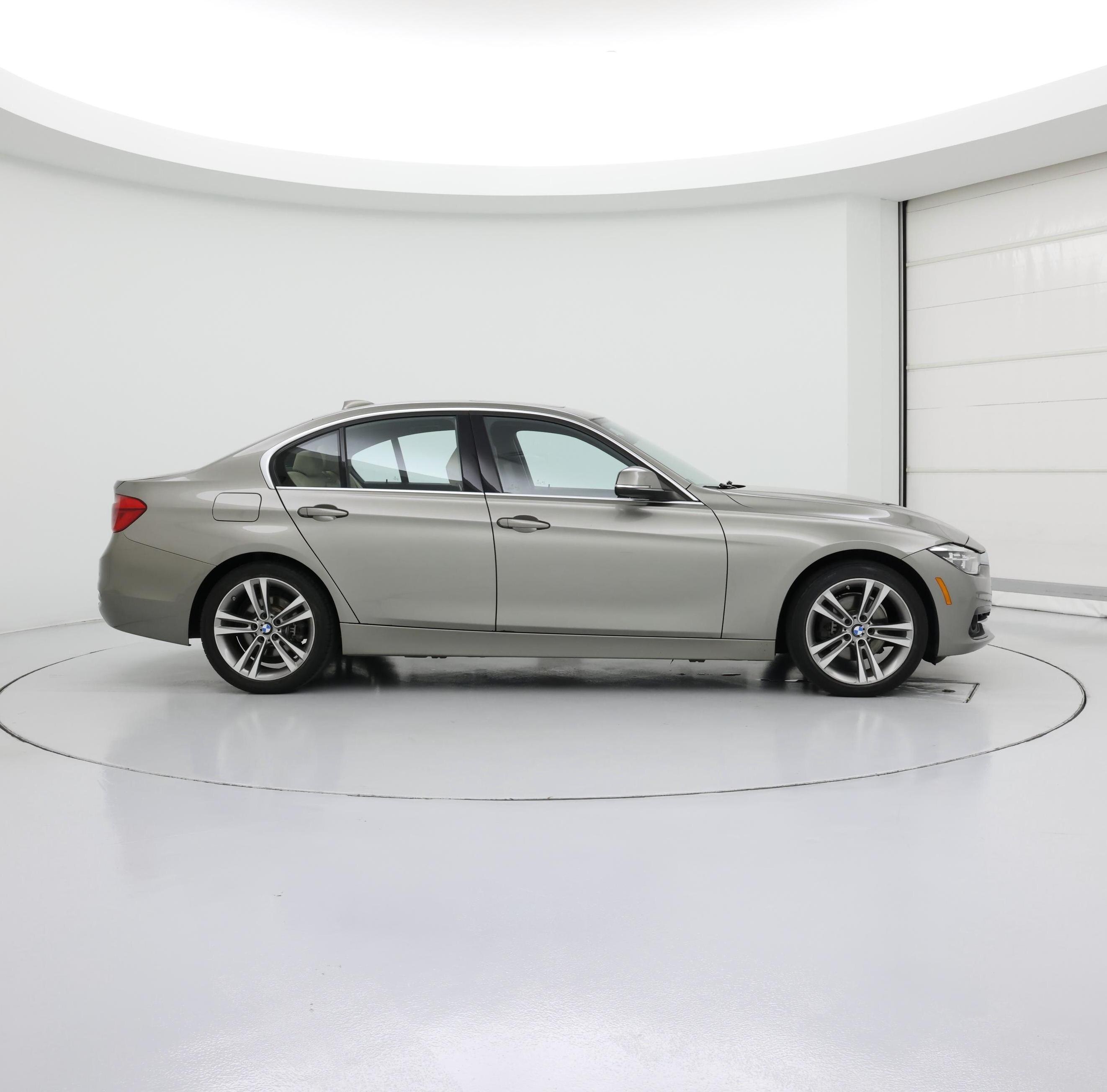 Thumbnail: 2017 BMW 3 Series - 7