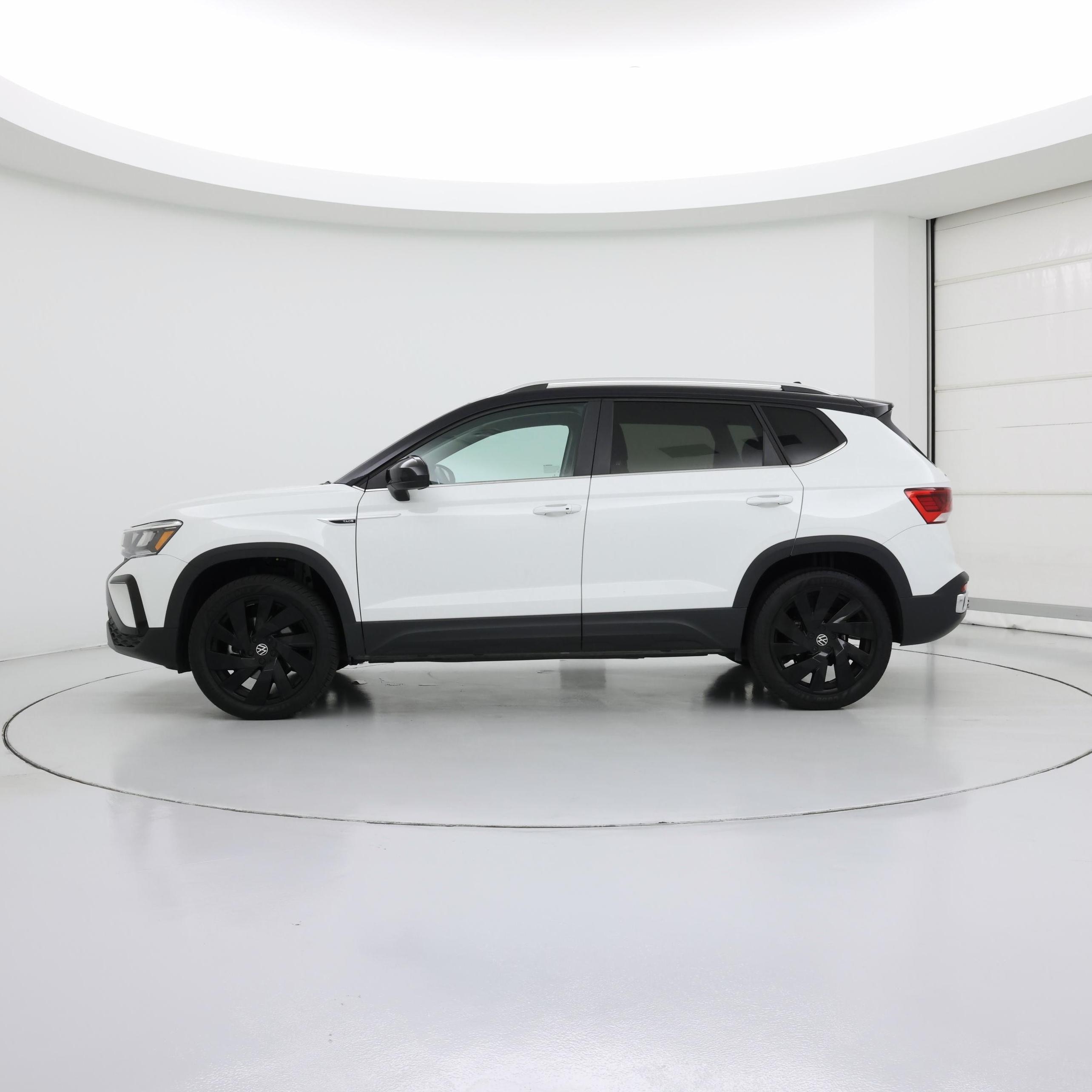 Thumbnail: 2024 Volkswagen Taos - 3