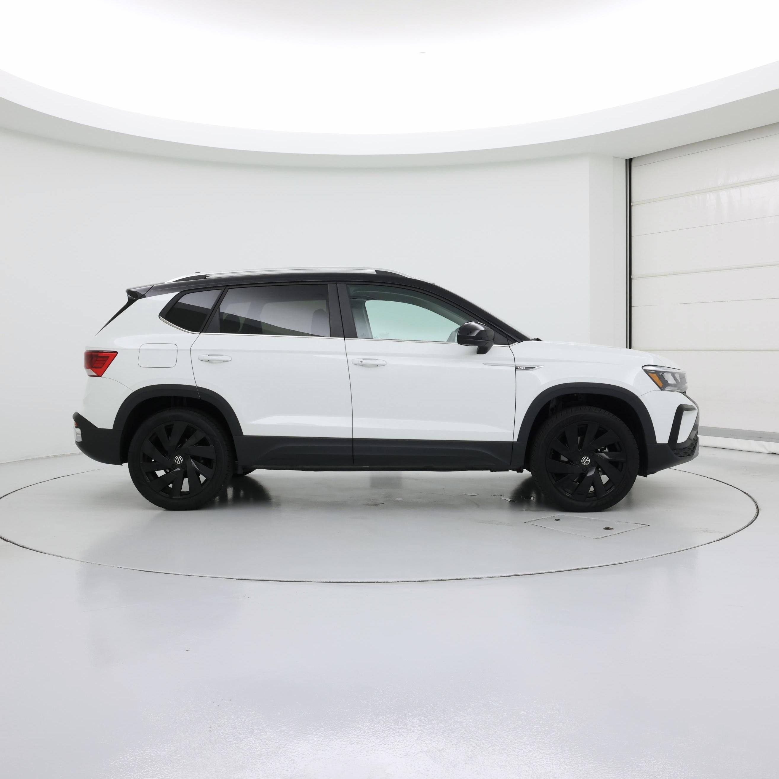 Thumbnail: 2024 Volkswagen Taos - 7