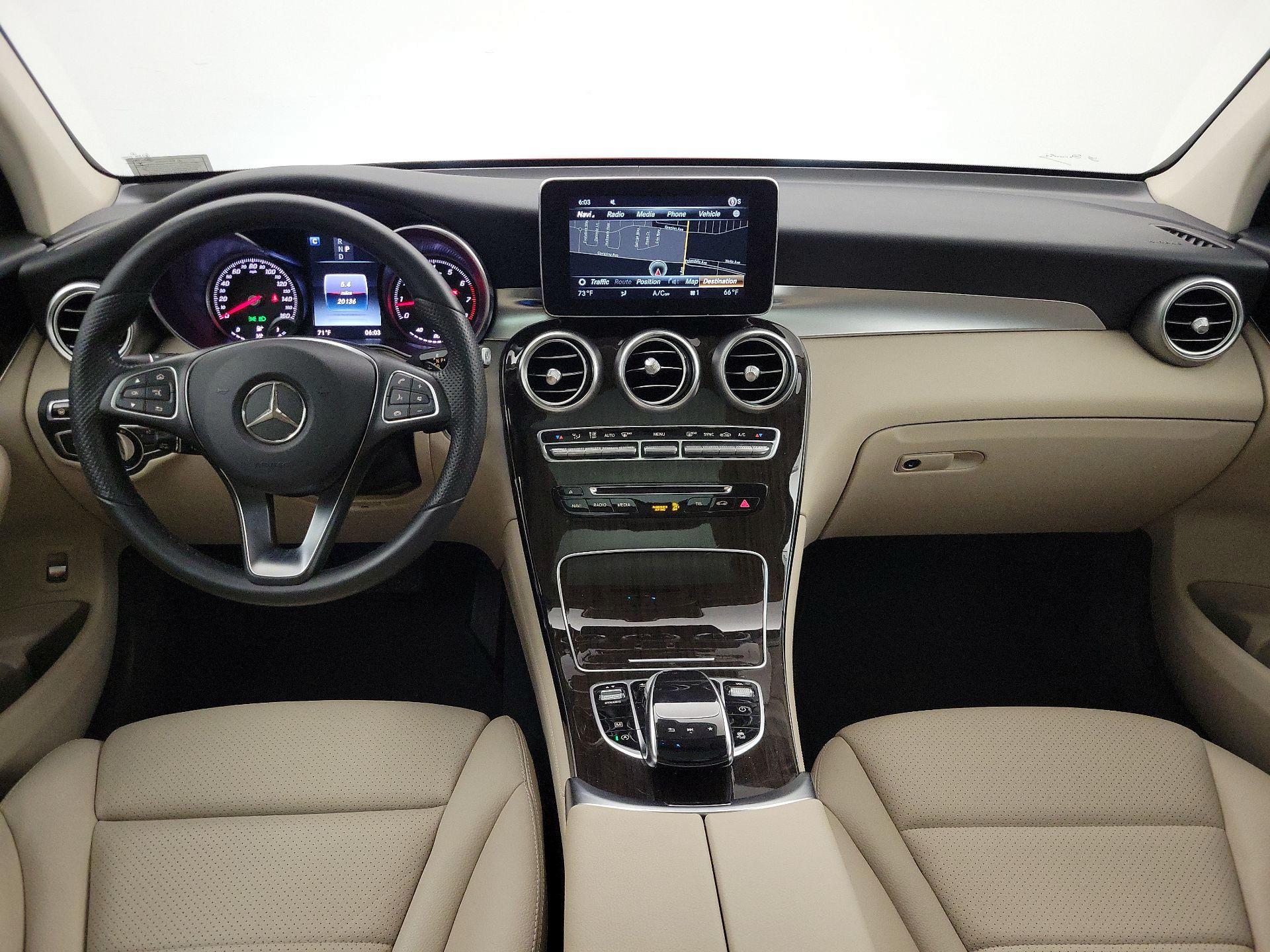 Thumbnail: 2017 Mercedes-Benz GLC - 9