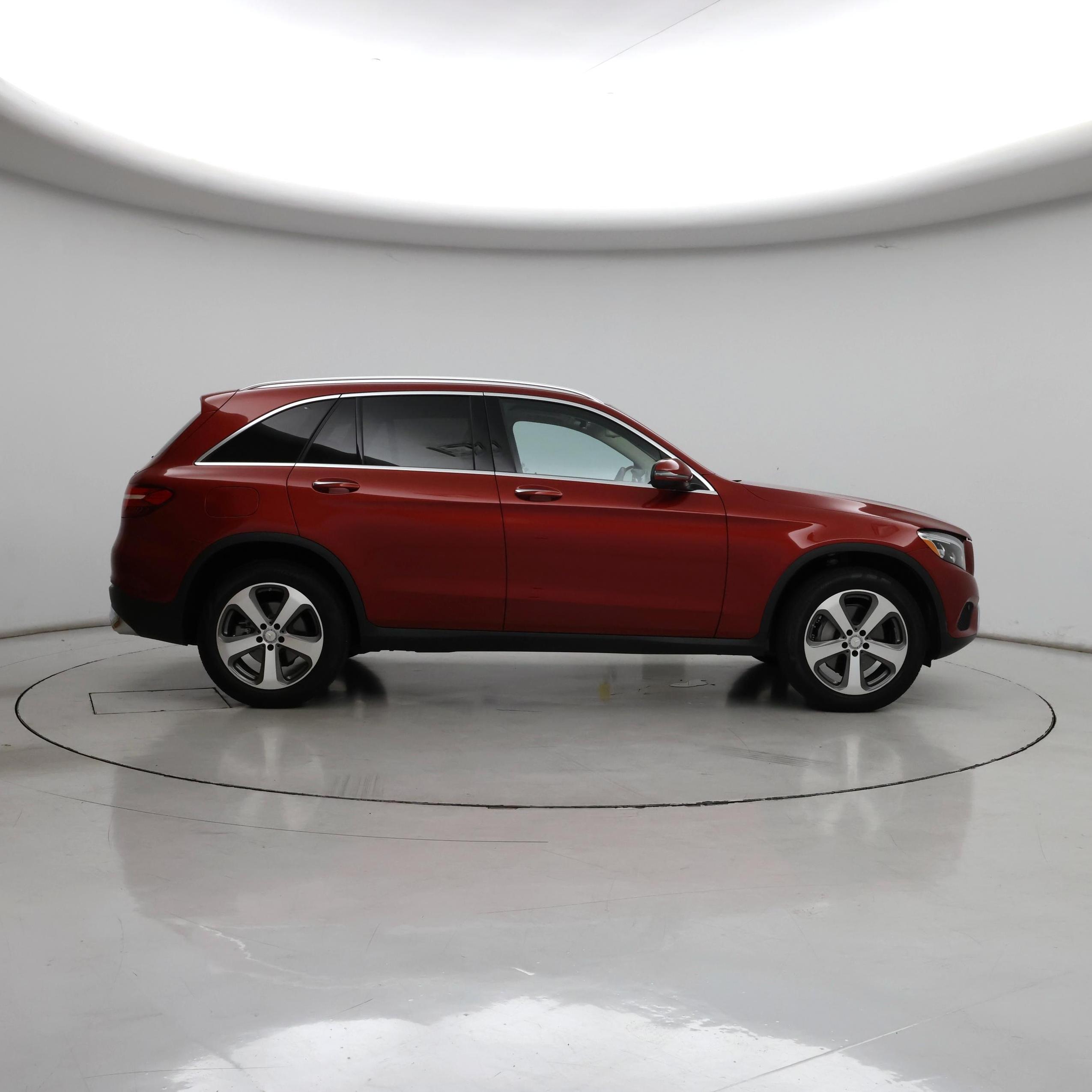 Thumbnail: 2017 Mercedes-Benz GLC - 7