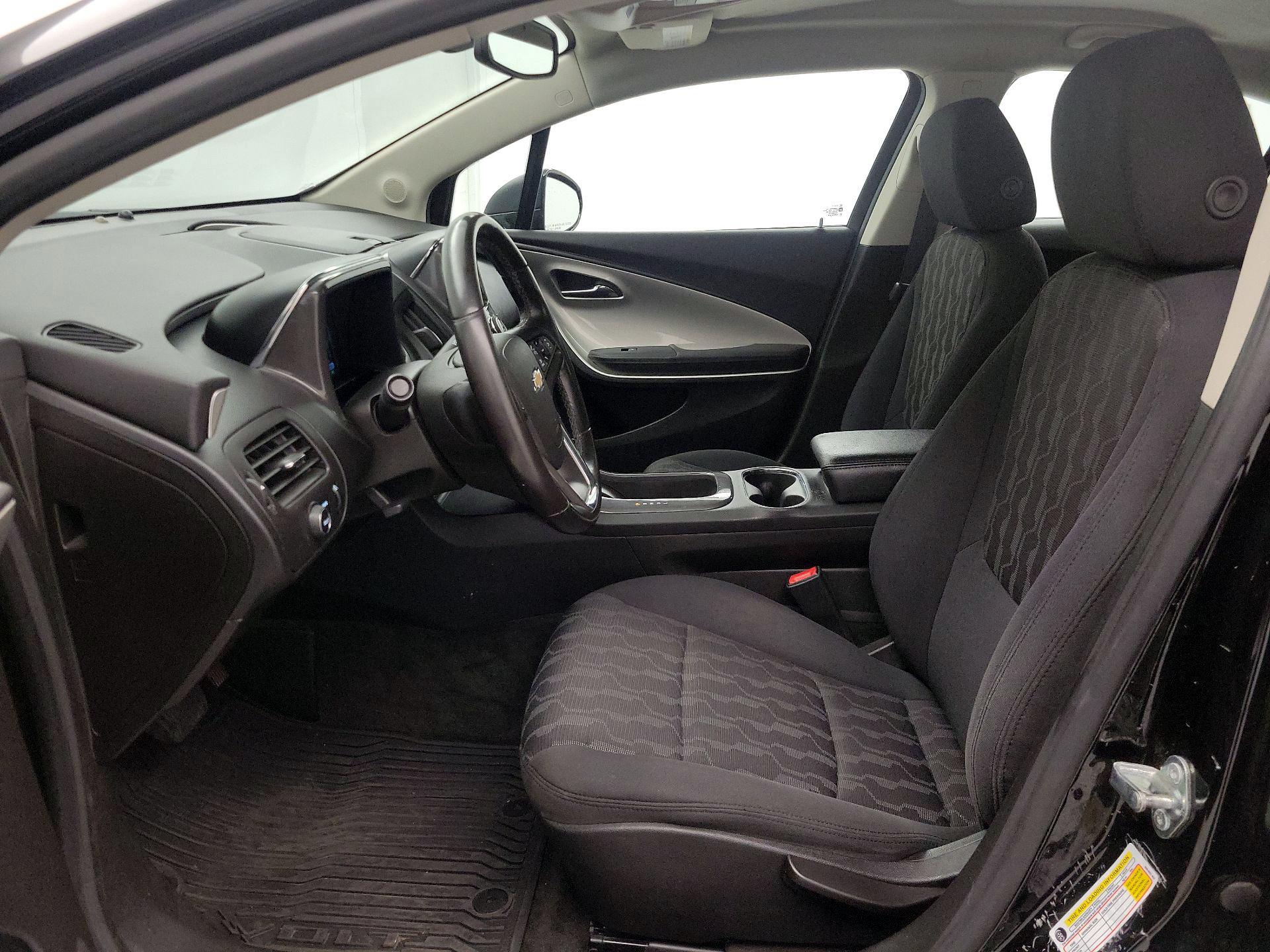 Thumbnail: 2015 Chevrolet Volt - 11