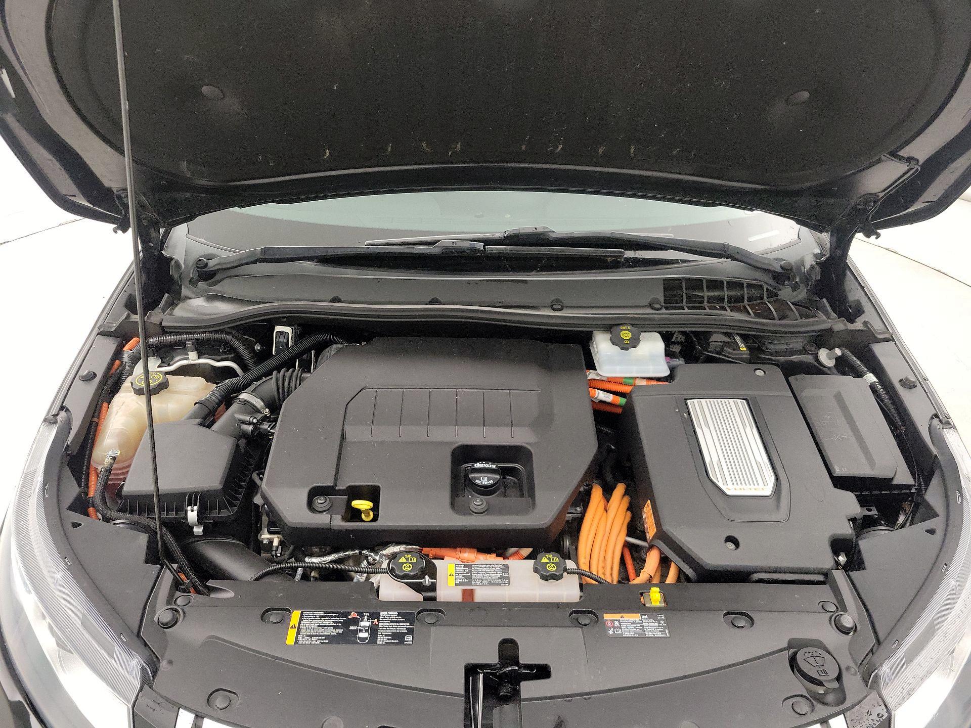 Thumbnail: 2015 Chevrolet Volt - 20