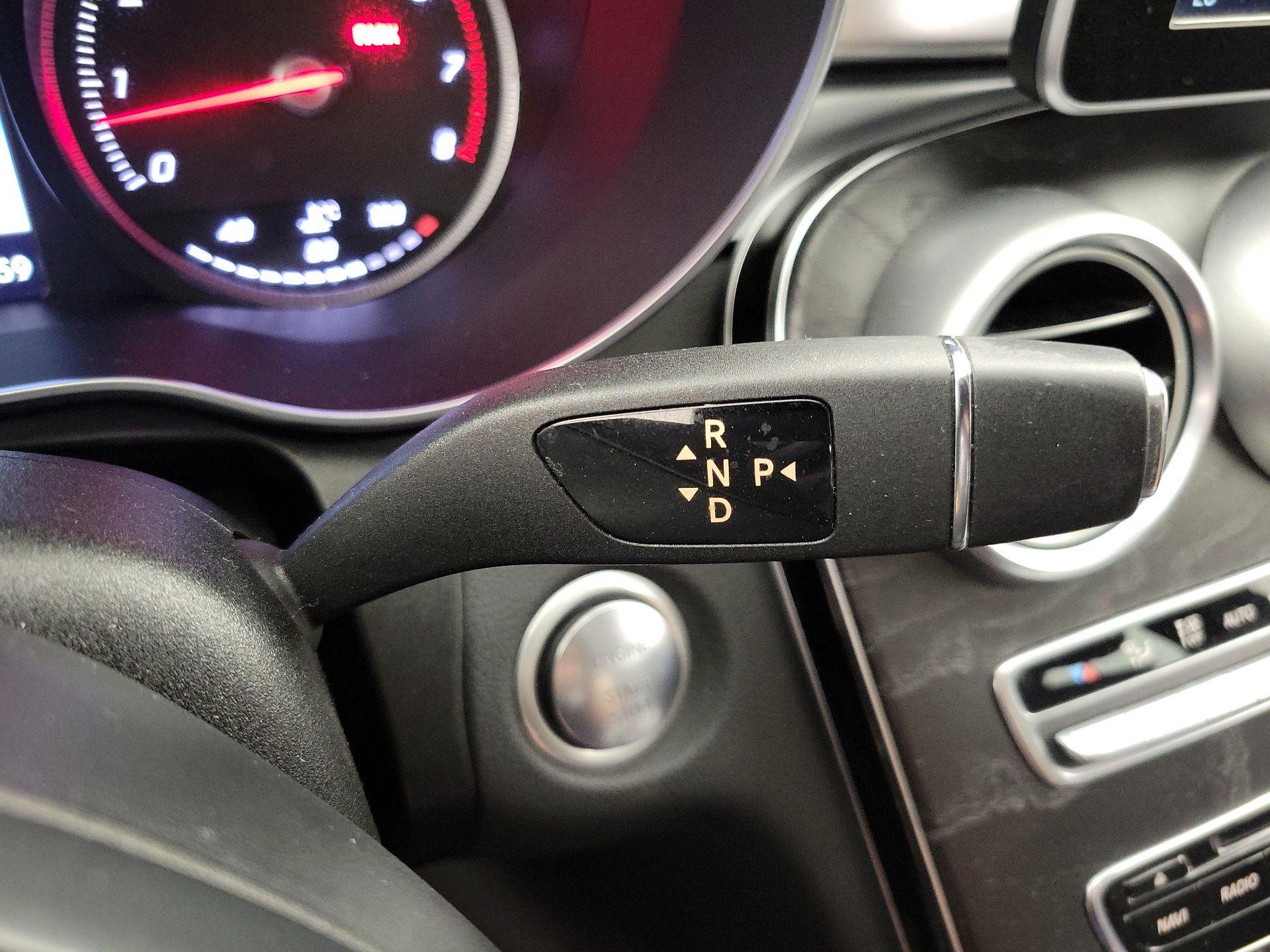 Thumbnail: 2016 Mercedes-Benz C-Class - 16