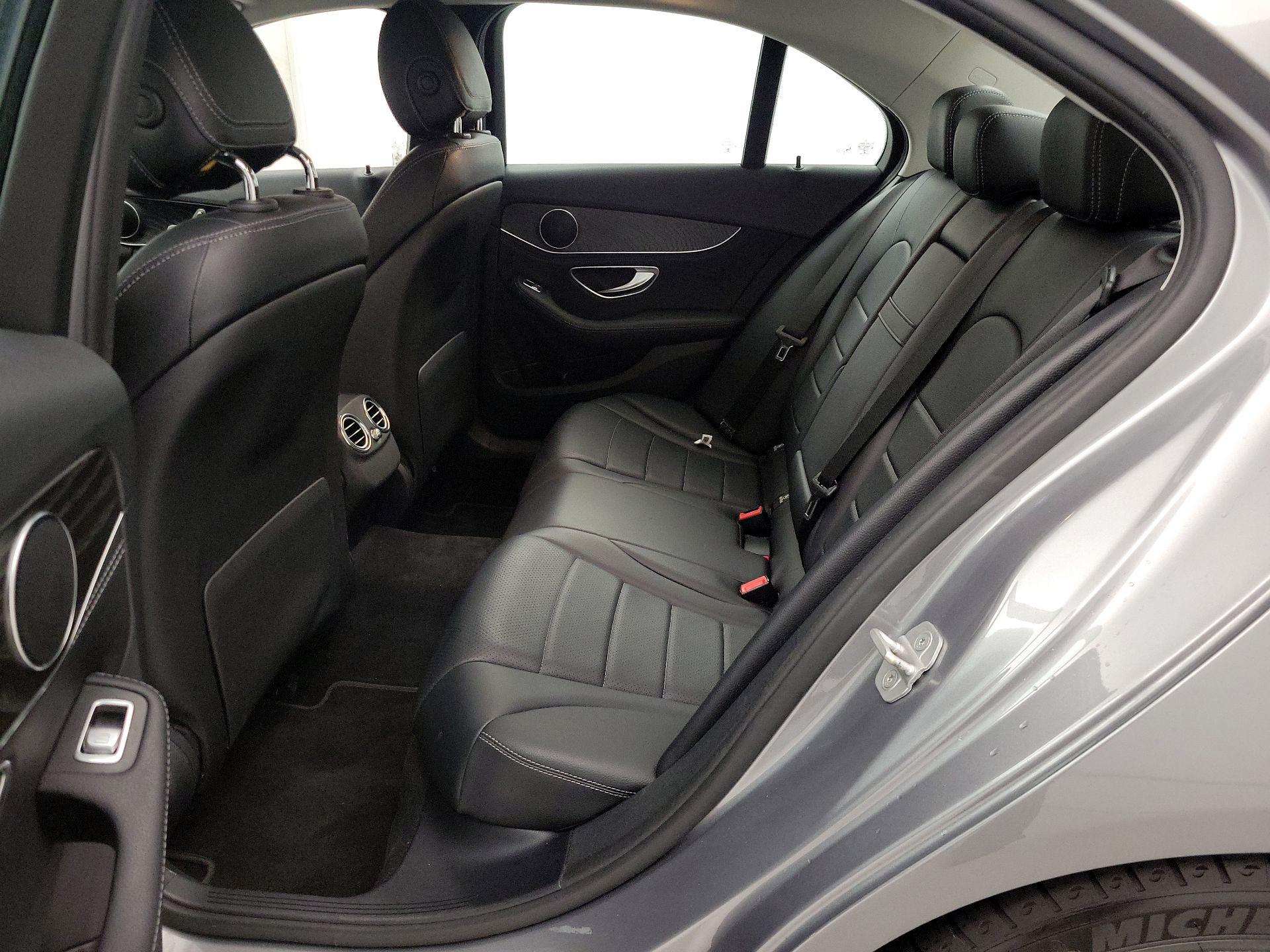 Thumbnail: 2016 Mercedes-Benz C-Class - 18