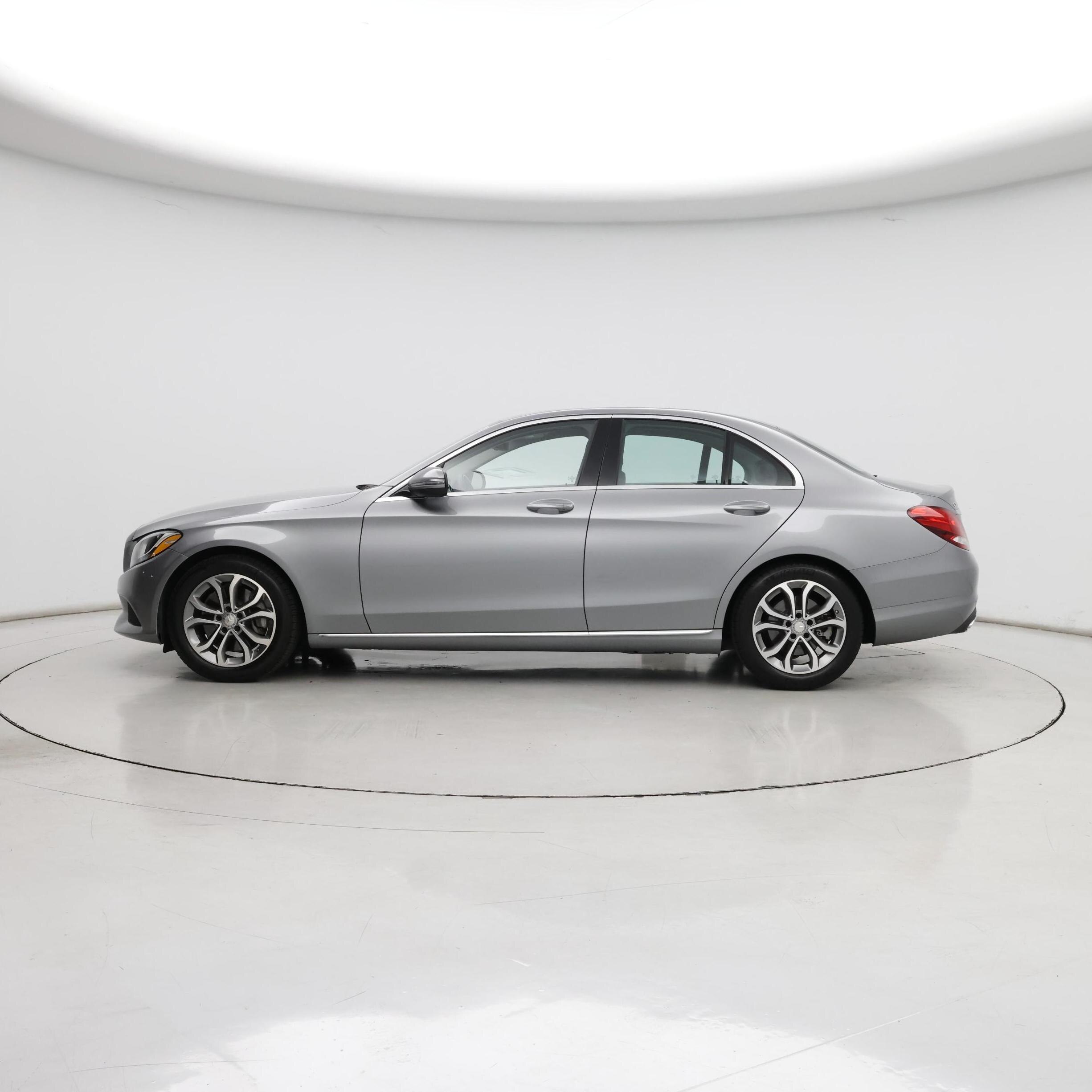 Thumbnail: 2016 Mercedes-Benz C-Class - 3