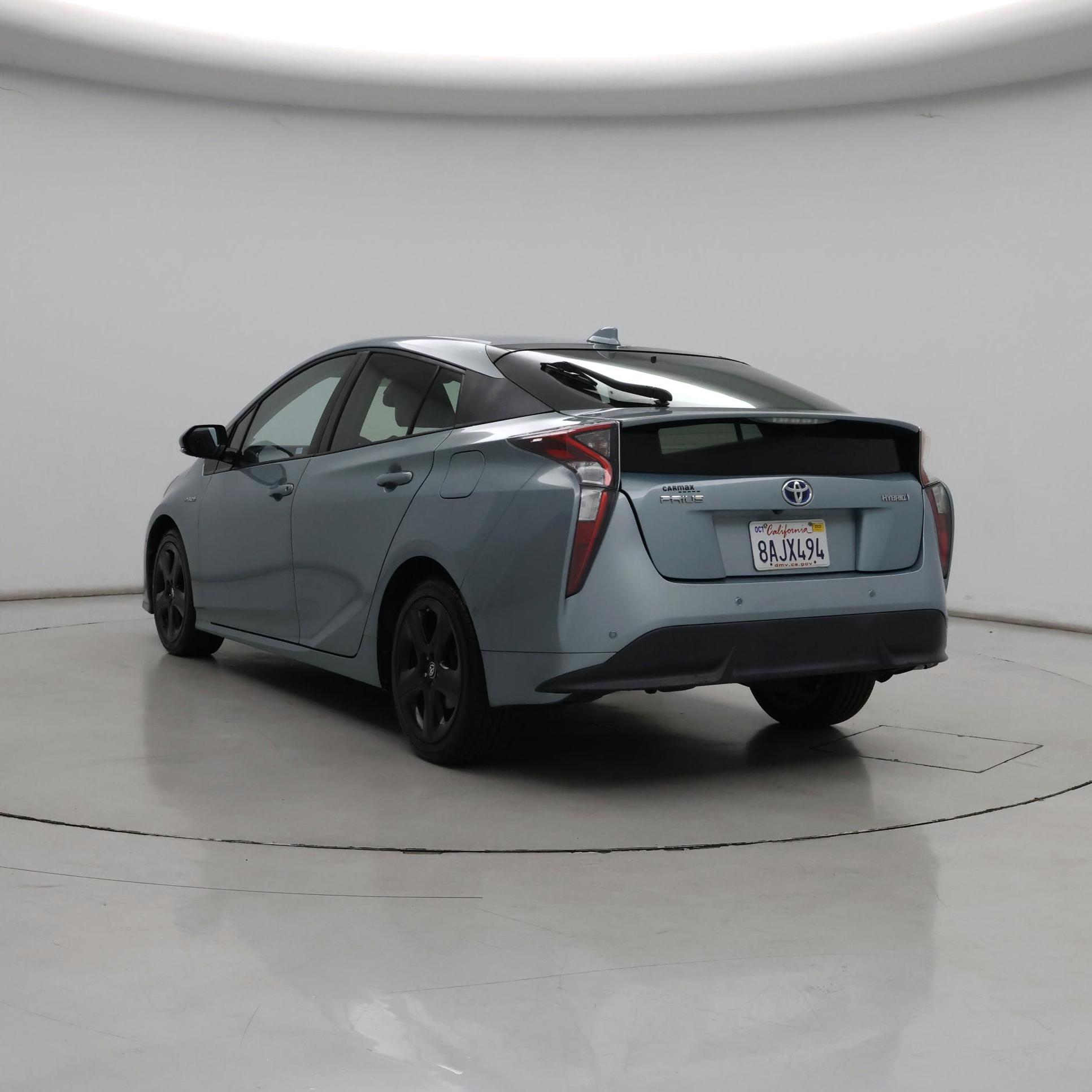 Thumbnail: 2017 Toyota Prius - 2