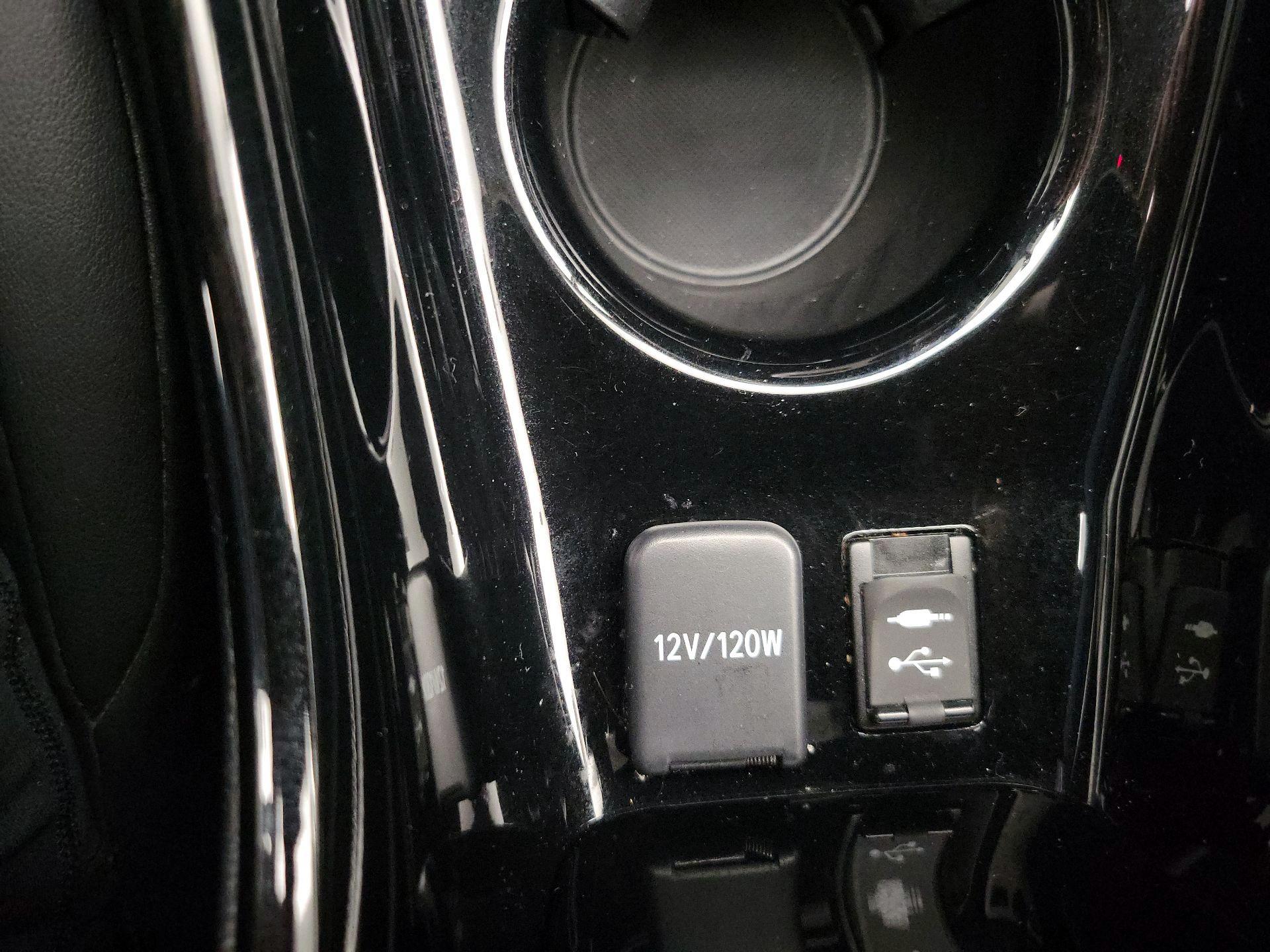 Thumbnail: 2017 Toyota Prius - 19