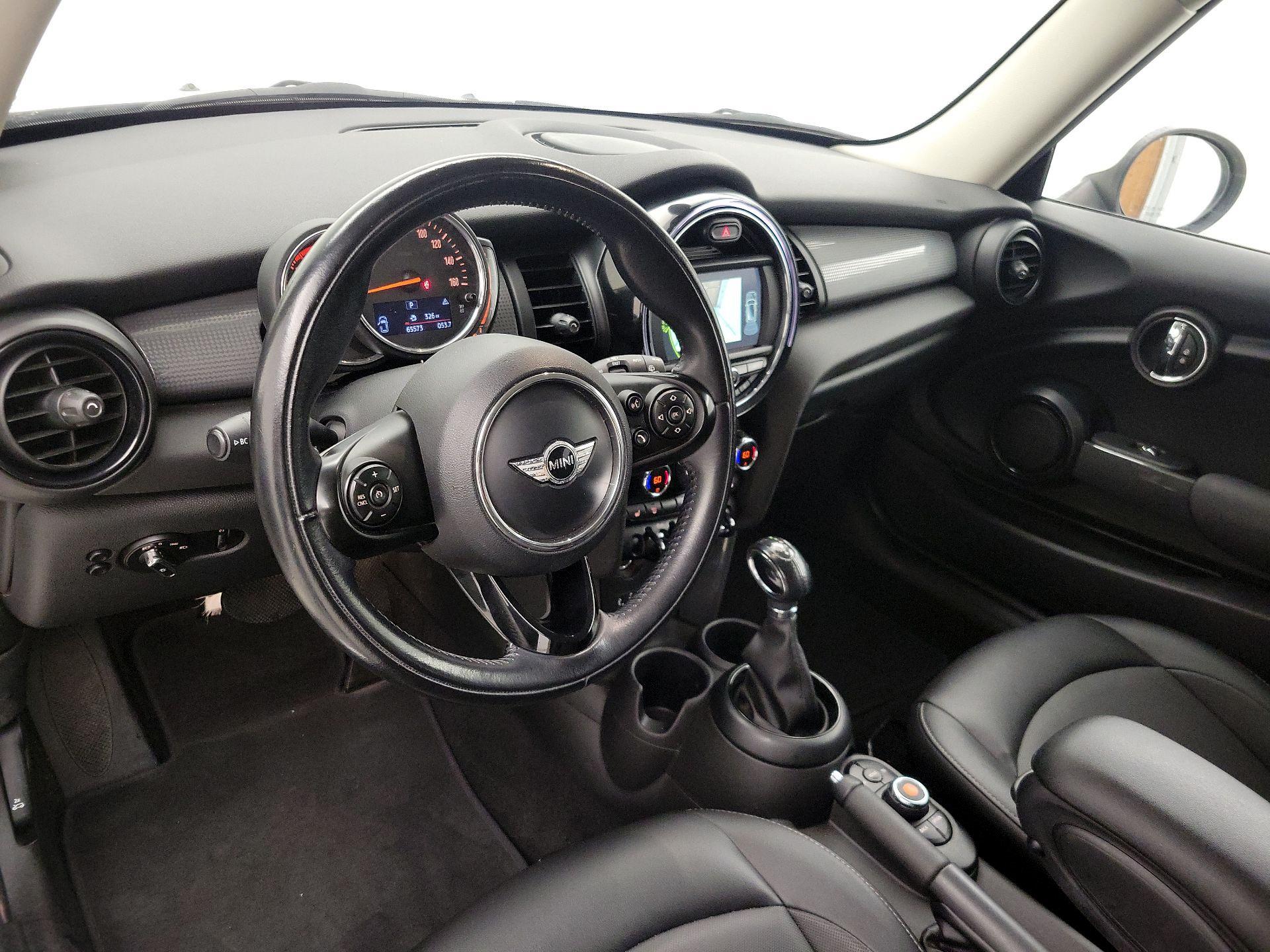 Thumbnail: 2018 MINI Cooper Hardtop - 9