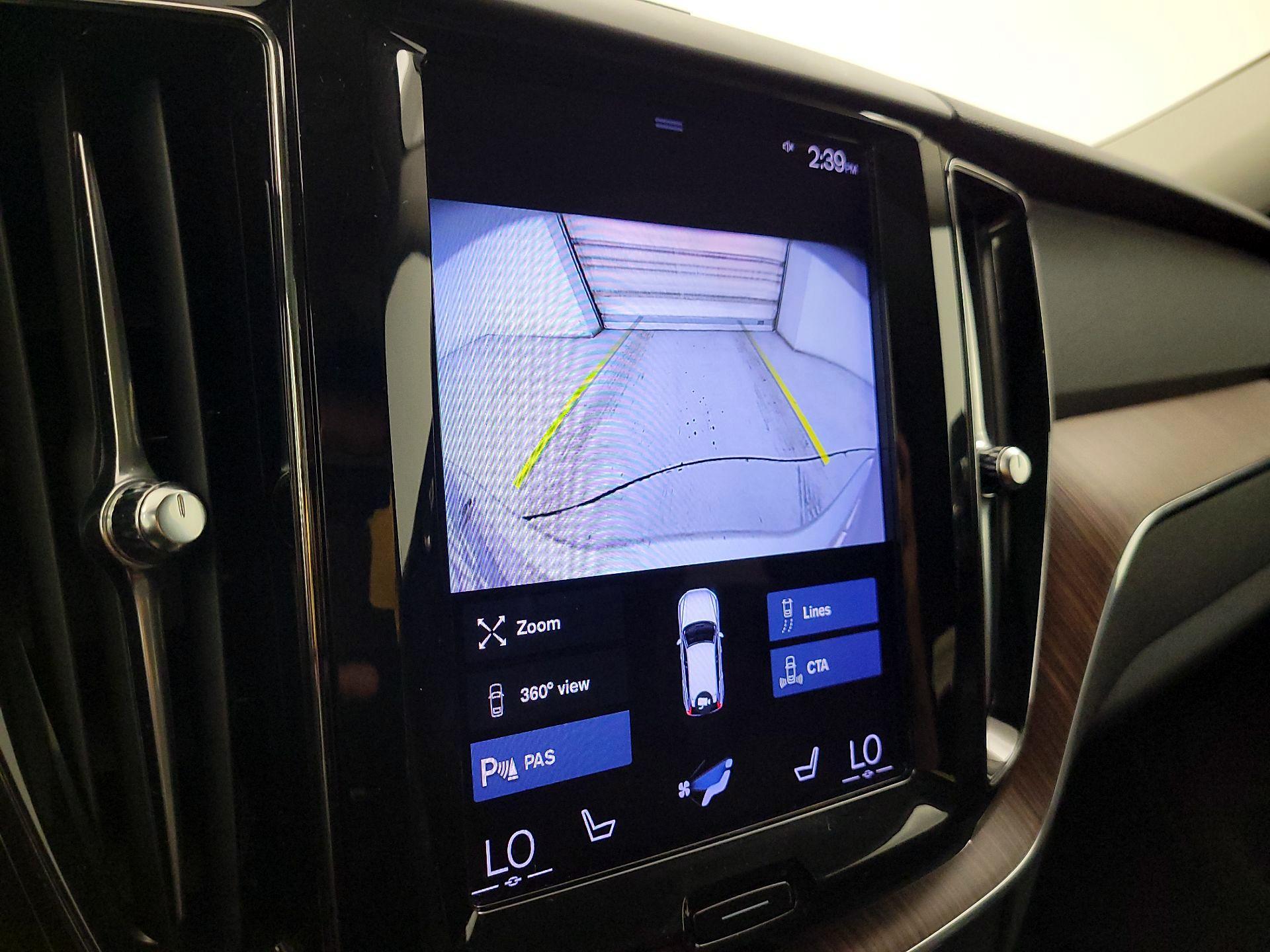 Thumbnail: 2021 Volvo XC60 - 15