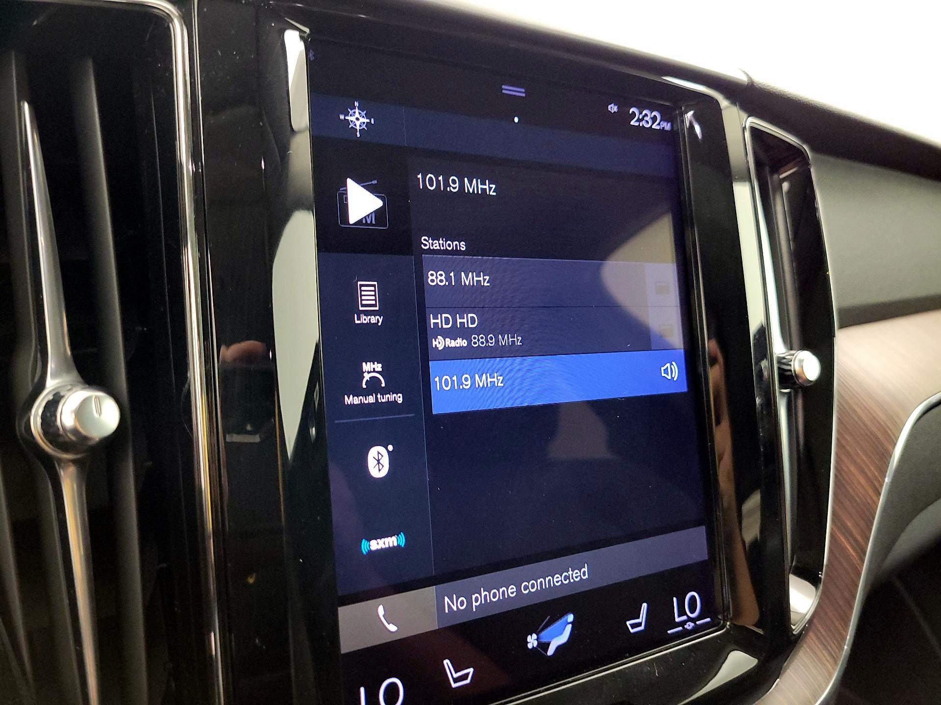 Thumbnail: 2021 Volvo XC60 - 16