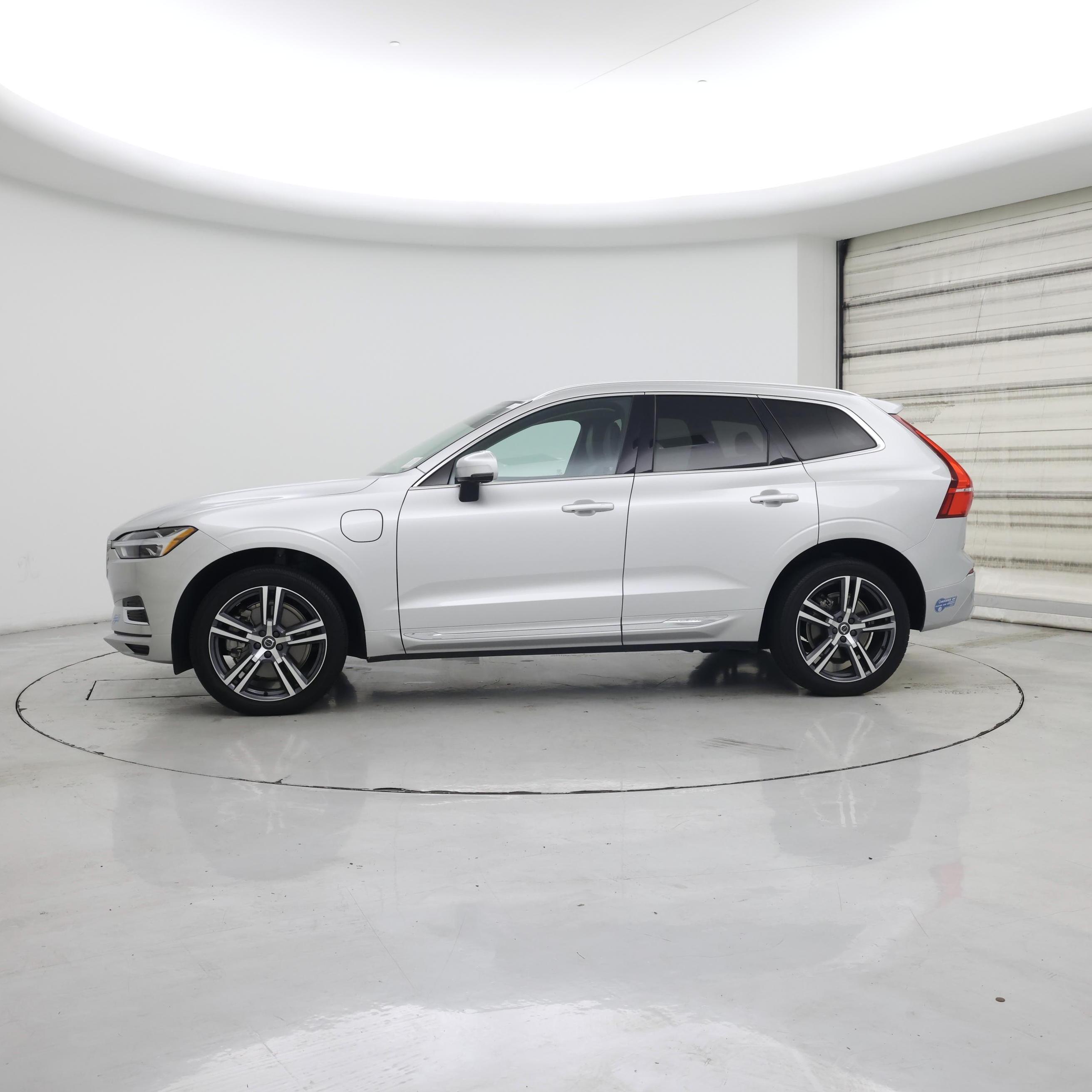 Thumbnail: 2021 Volvo XC60 - 3