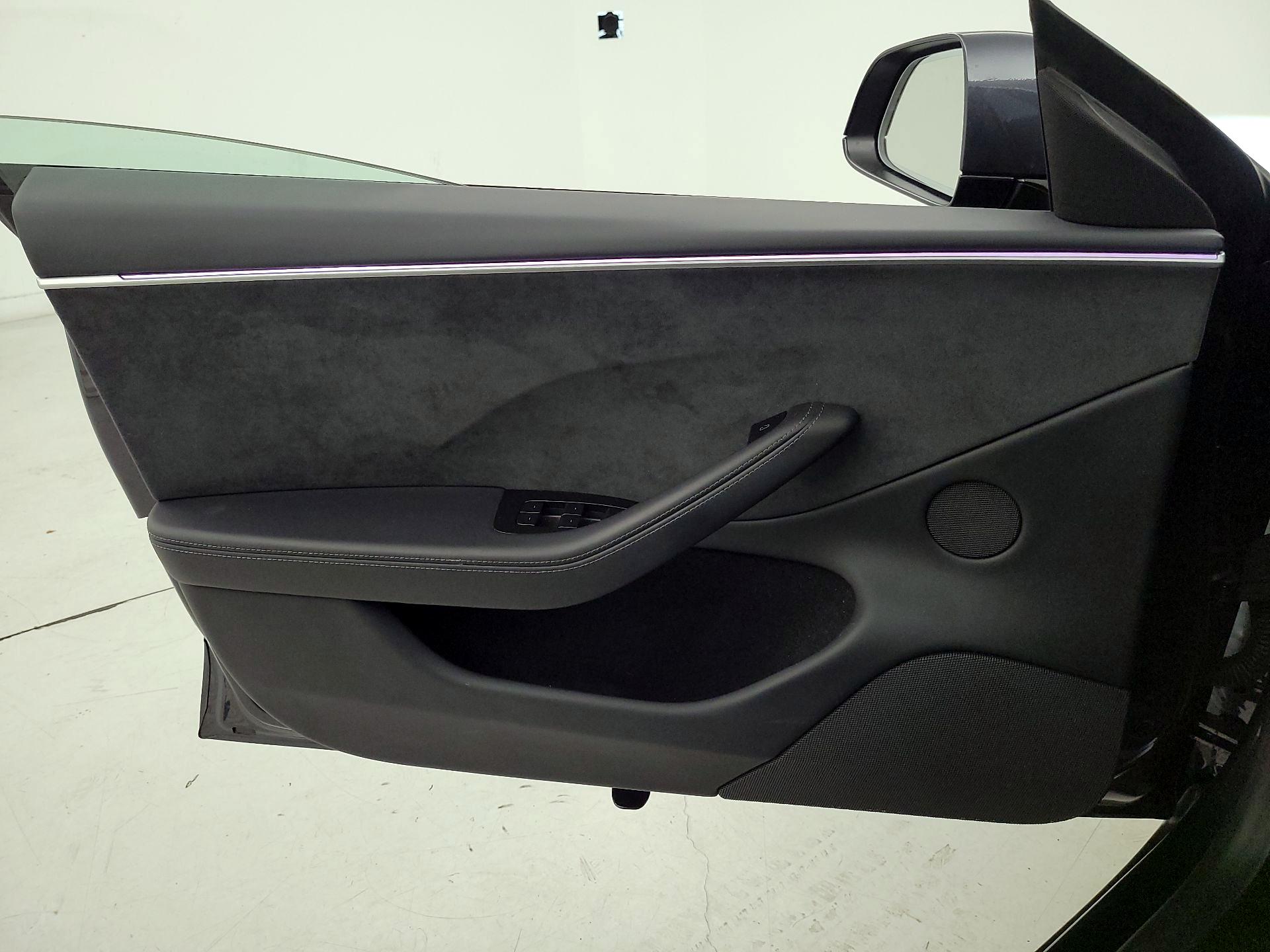 Thumbnail: 2025 Tesla Model 3 - 12
