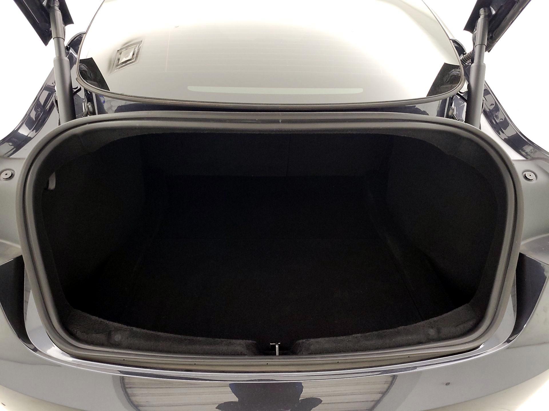 Thumbnail: 2025 Tesla Model 3 - 19