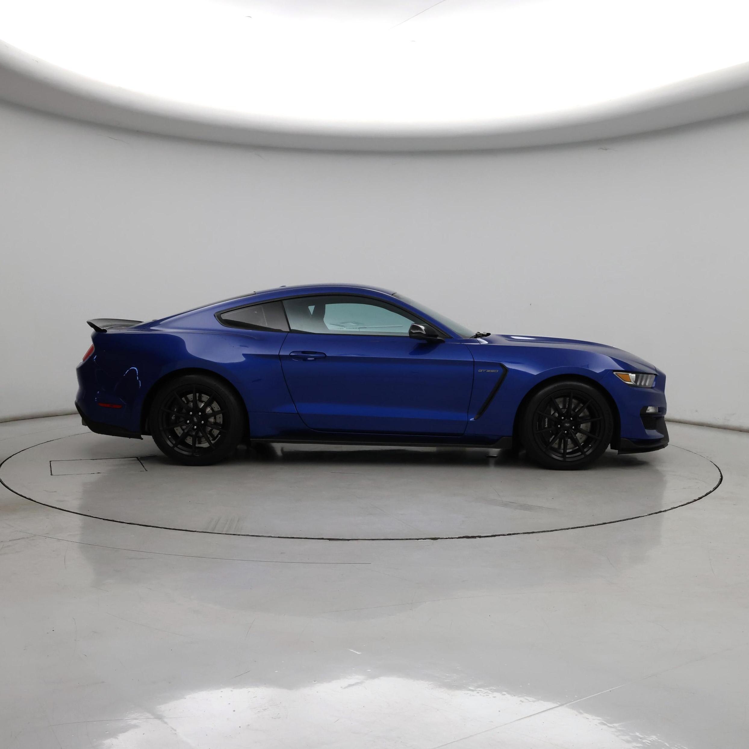 Thumbnail: 2017 Ford Mustang - 7