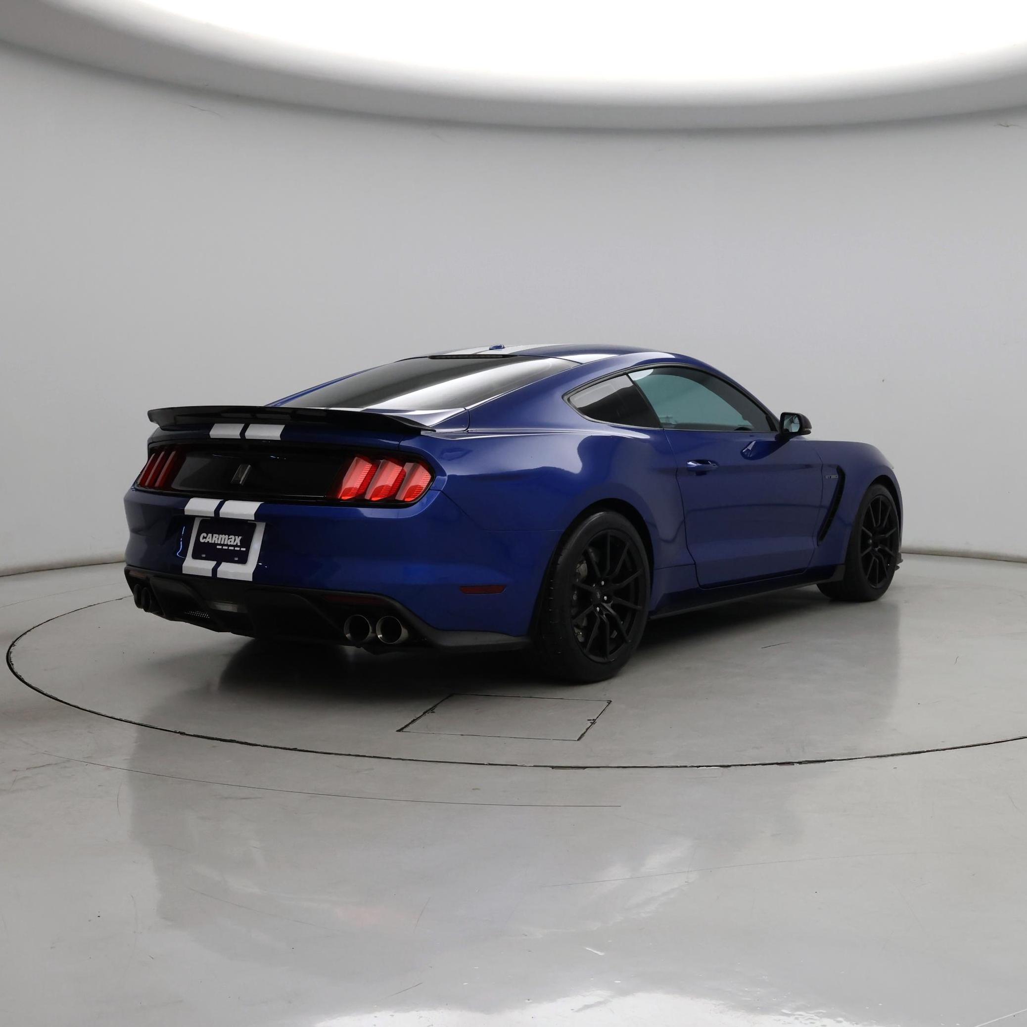 Thumbnail: 2017 Ford Mustang - 8