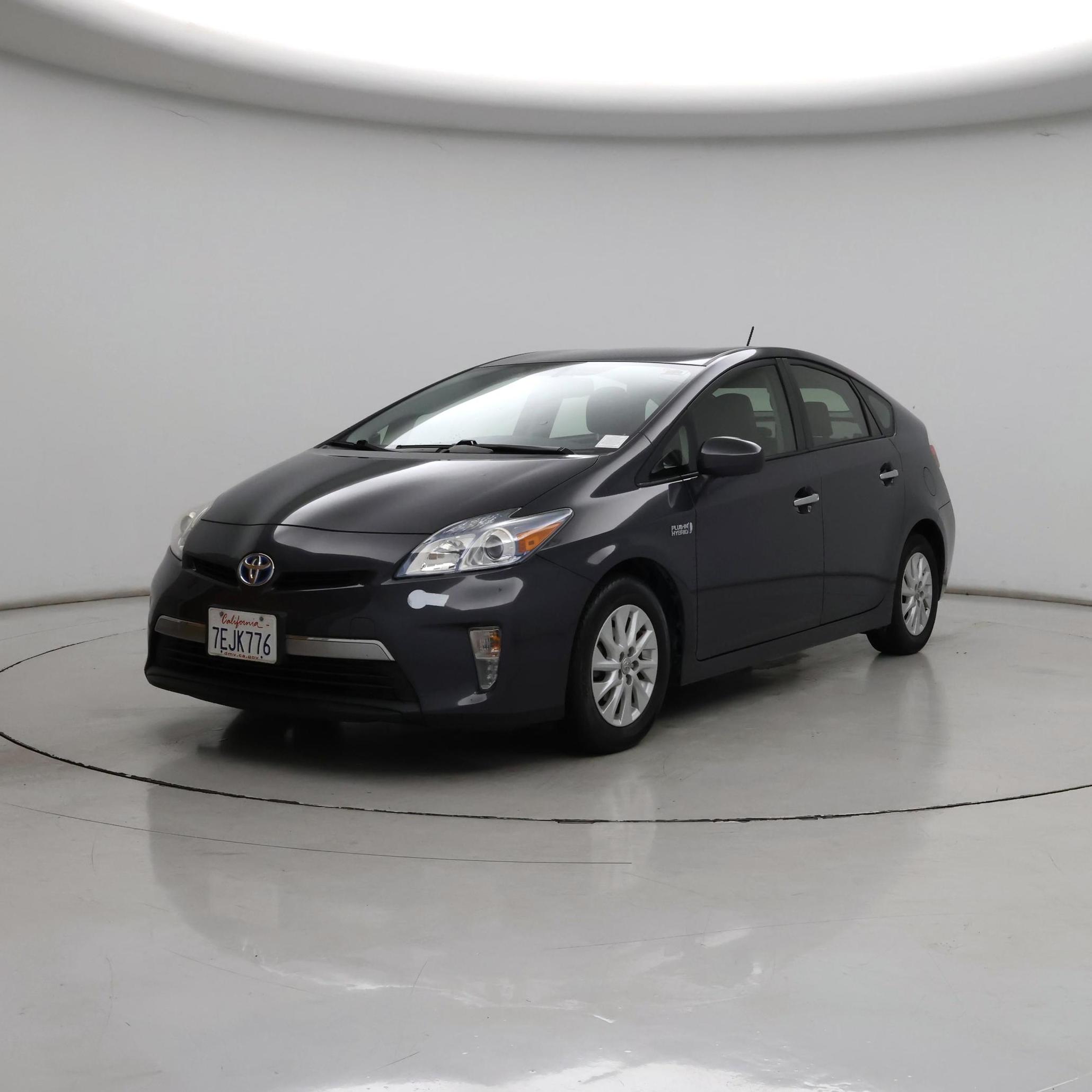 Thumbnail: 2014 Toyota Prius - 4