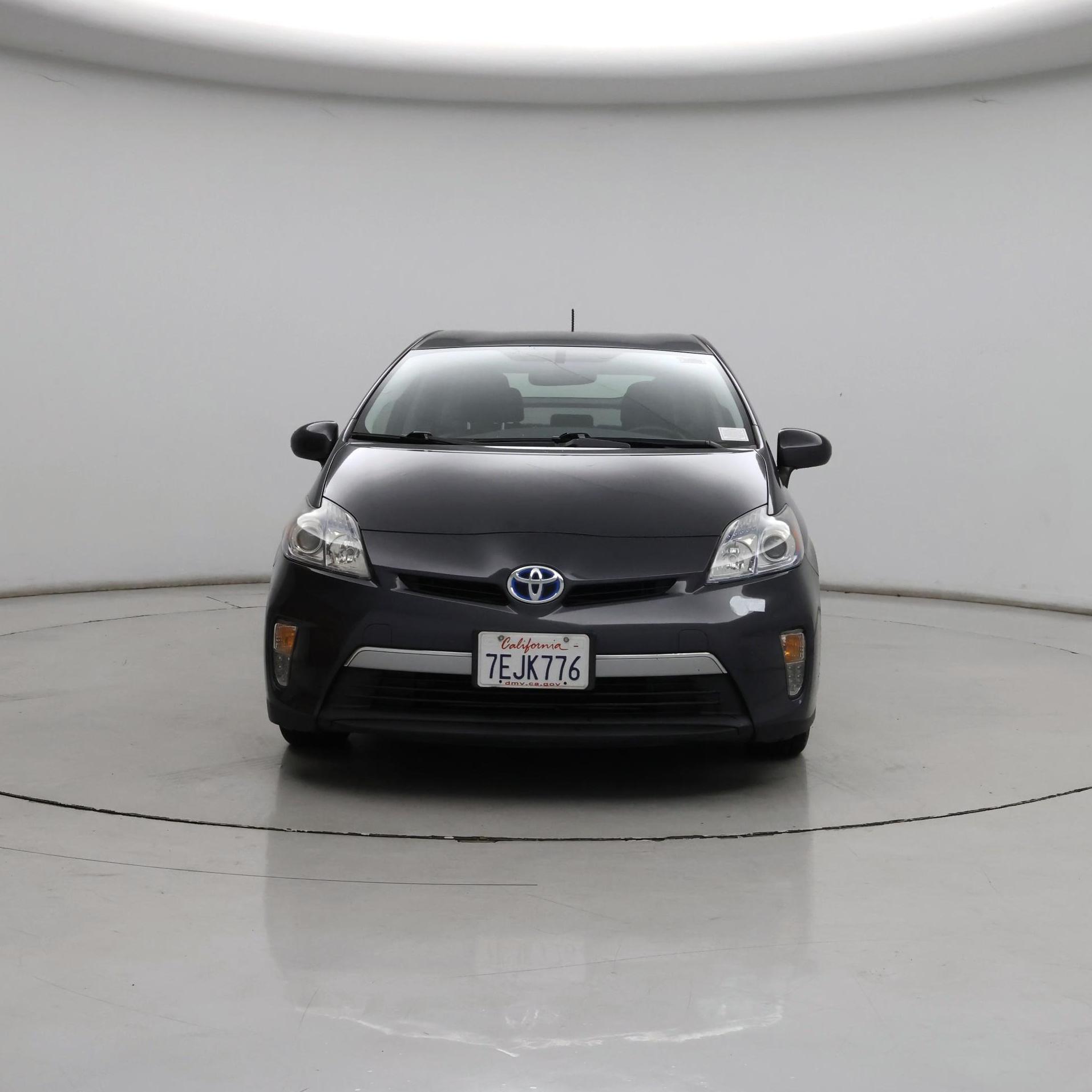 Thumbnail: 2014 Toyota Prius - 5