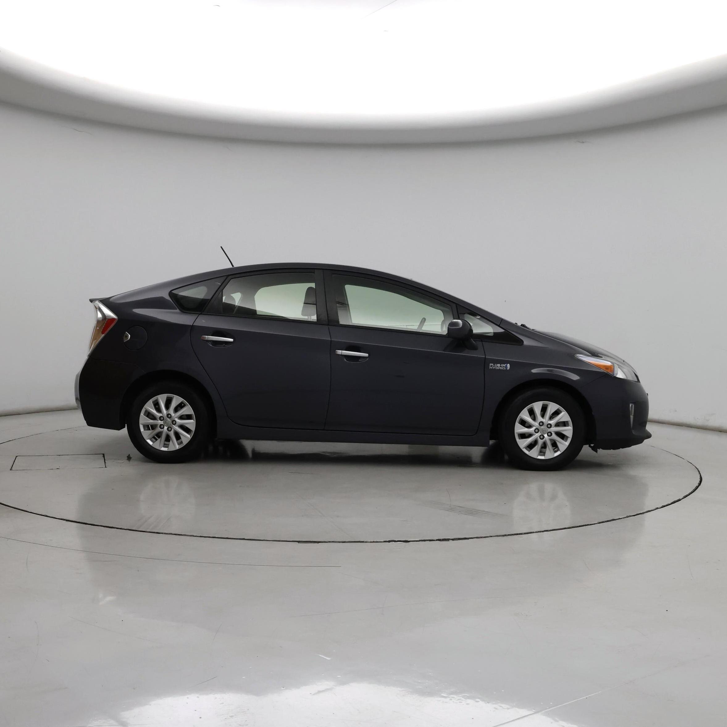 Thumbnail: 2014 Toyota Prius - 7