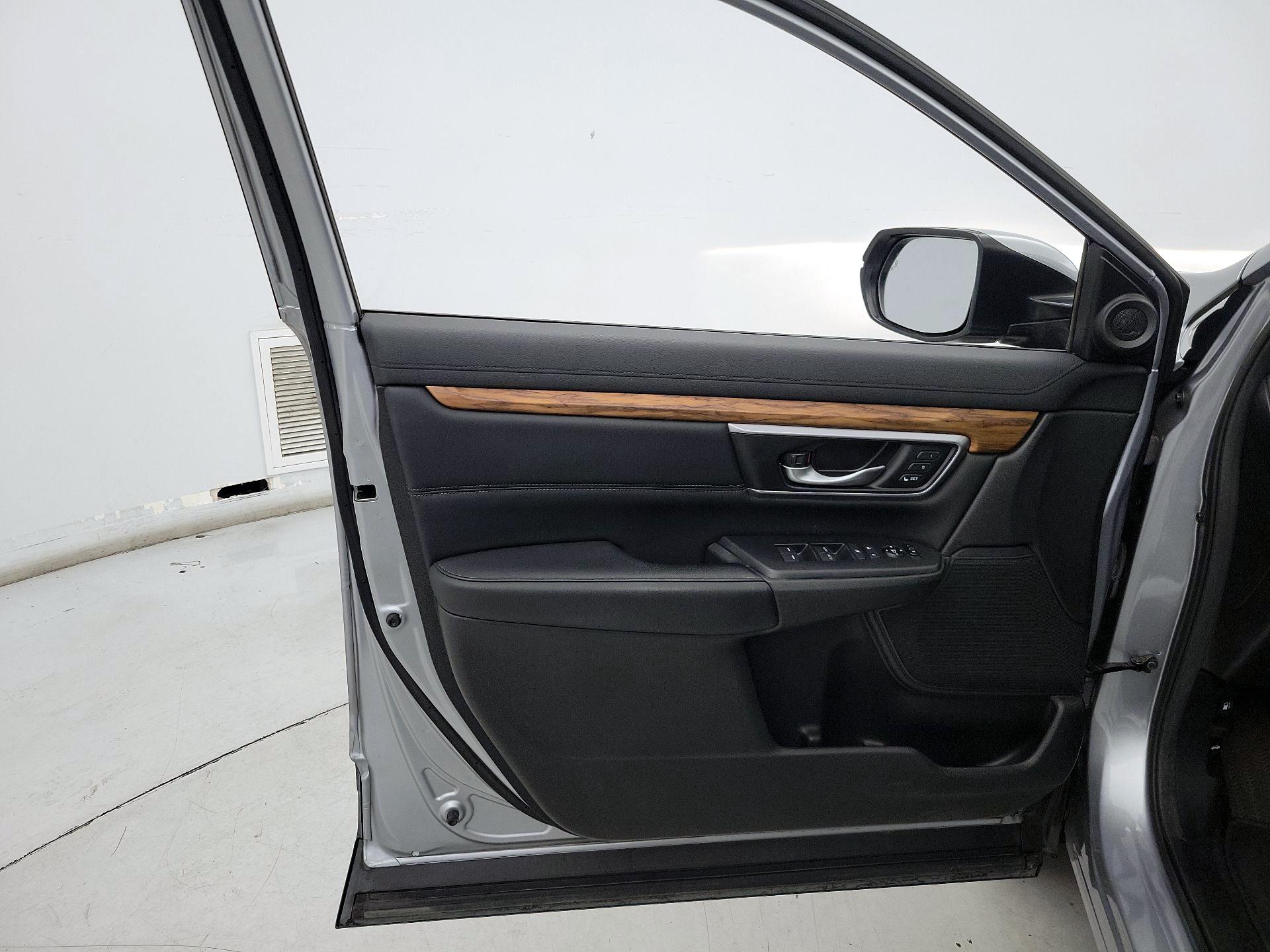 Thumbnail: 2017 Honda CR-V - 12