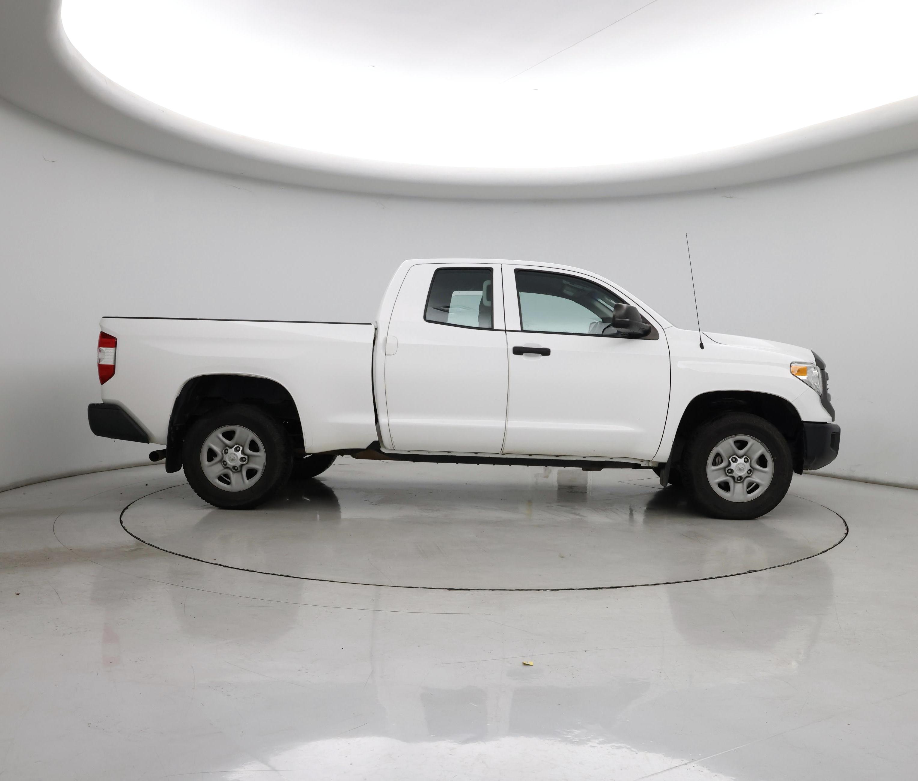 Thumbnail: 2017 Toyota Tundra - 7
