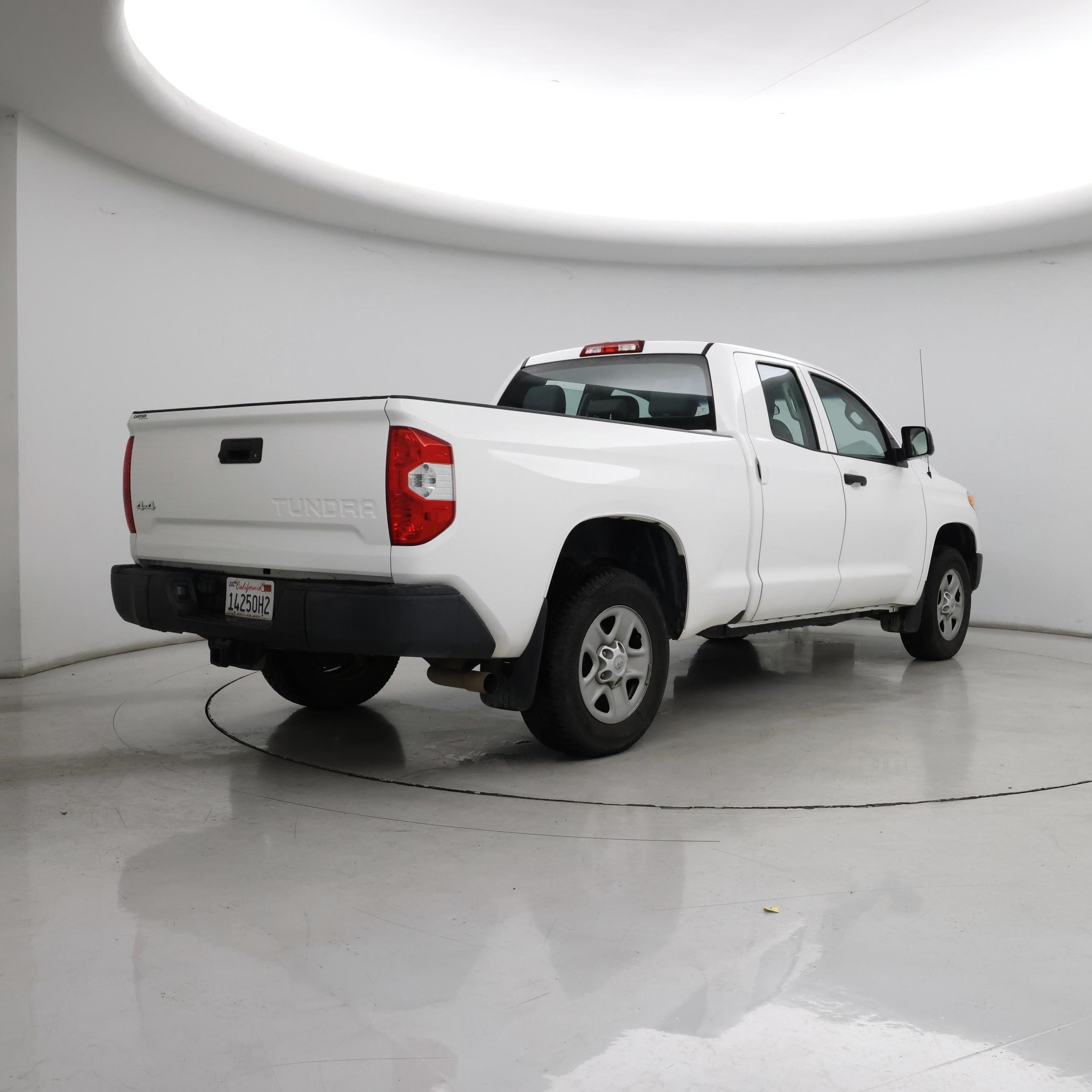 Thumbnail: 2017 Toyota Tundra - 8