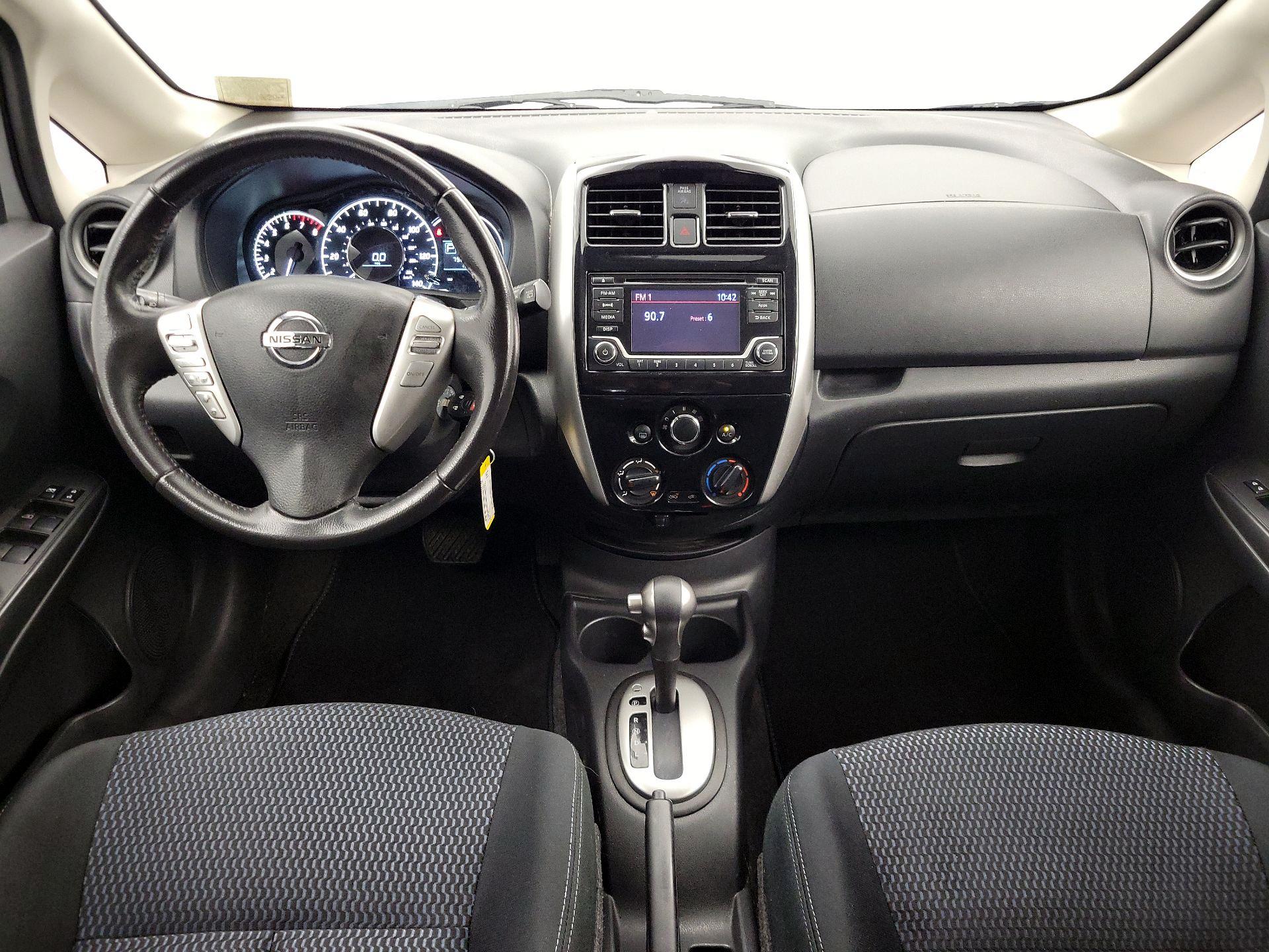 Thumbnail: 2016 Nissan Versa Note - 9