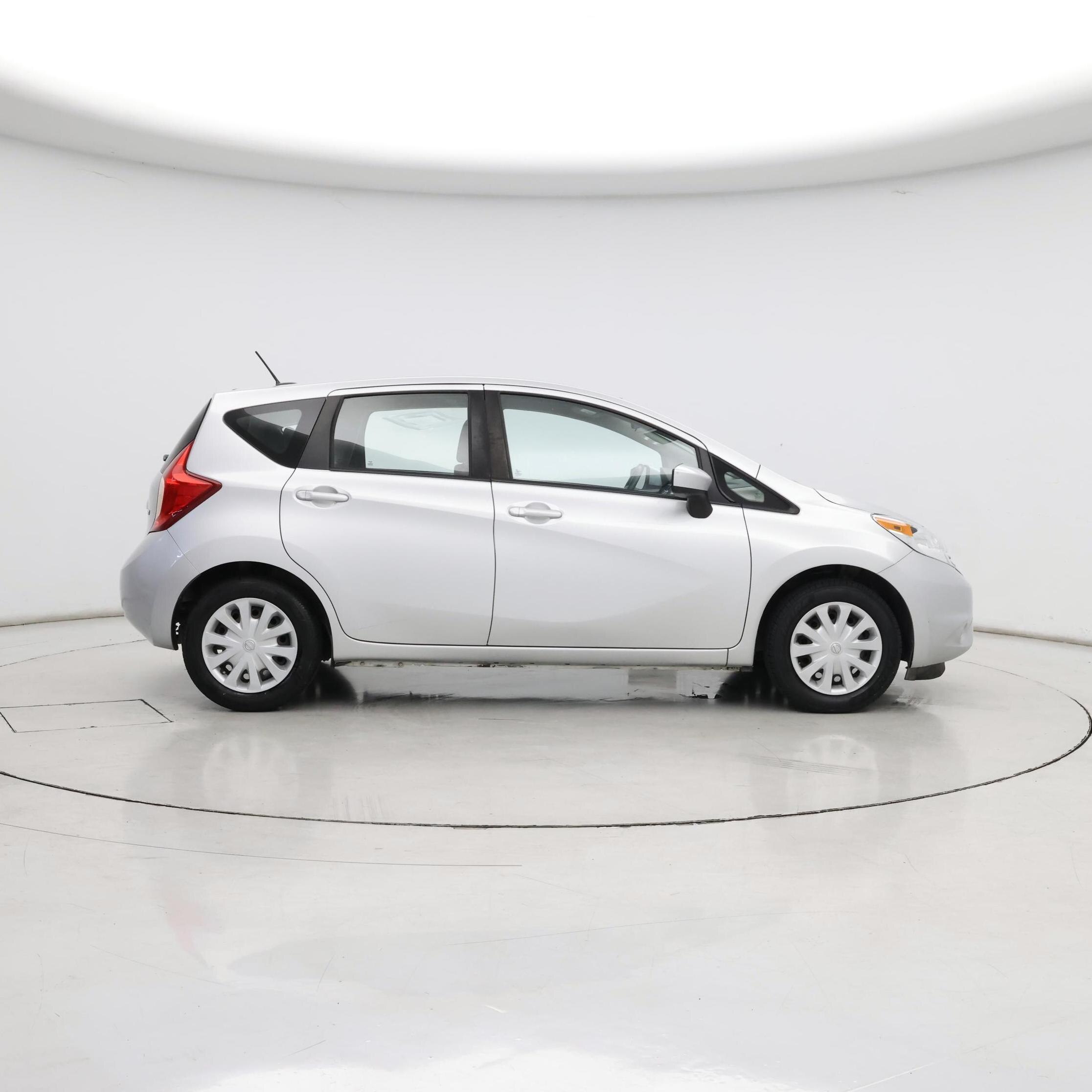 Thumbnail: 2016 Nissan Versa Note - 7