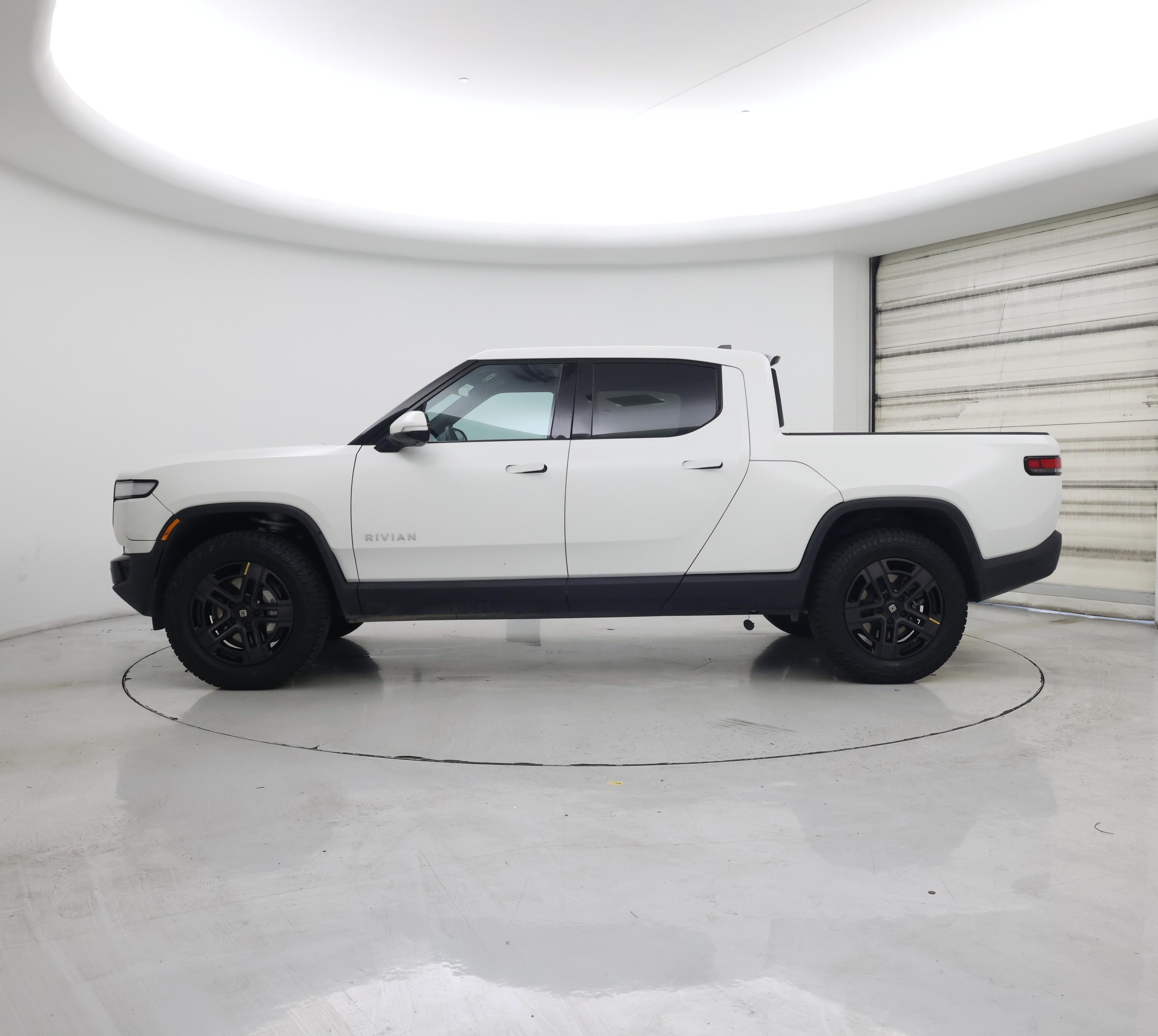 Thumbnail: 2024 Rivian R1T - 3
