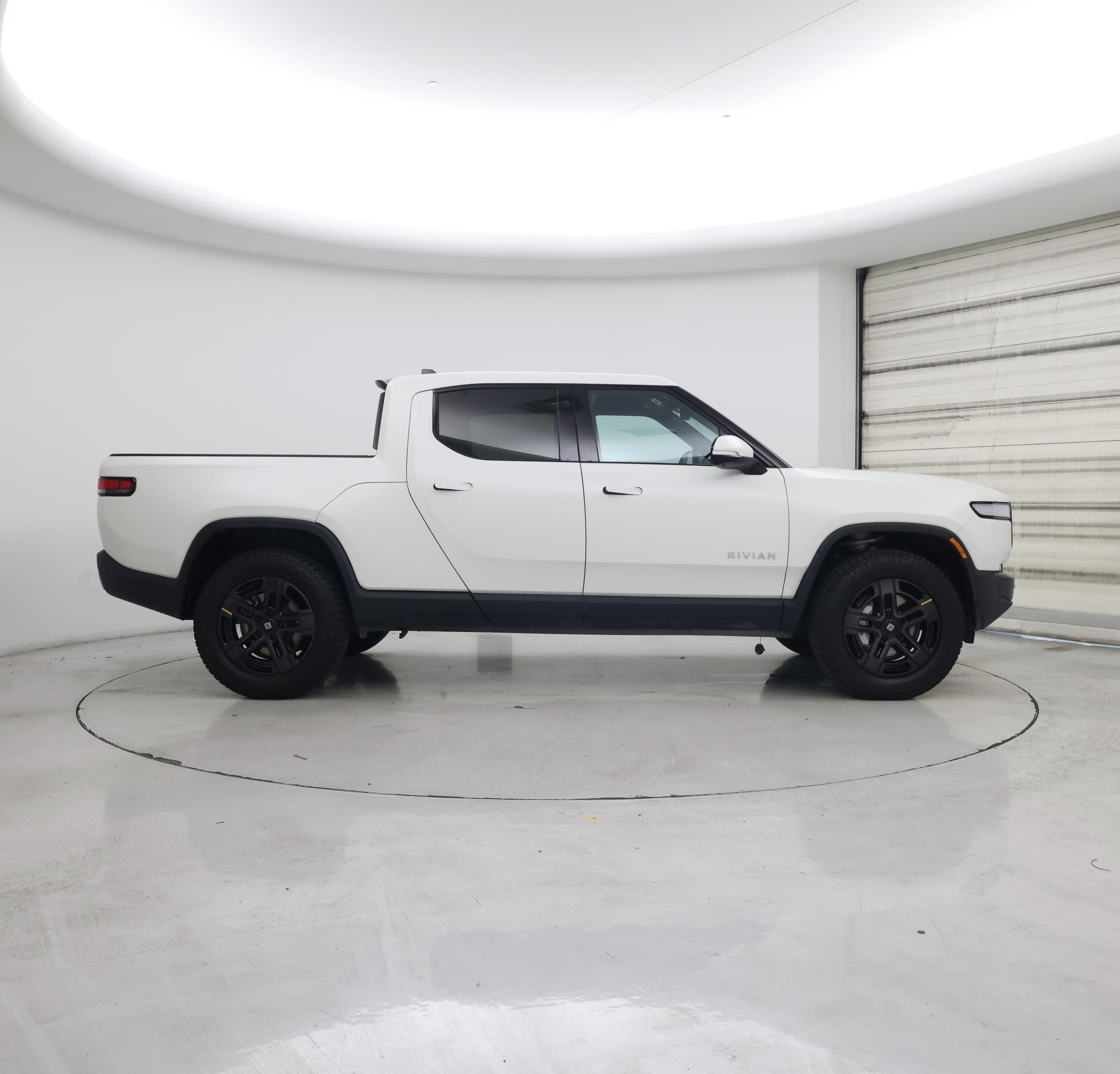 Thumbnail: 2024 Rivian R1T - 7