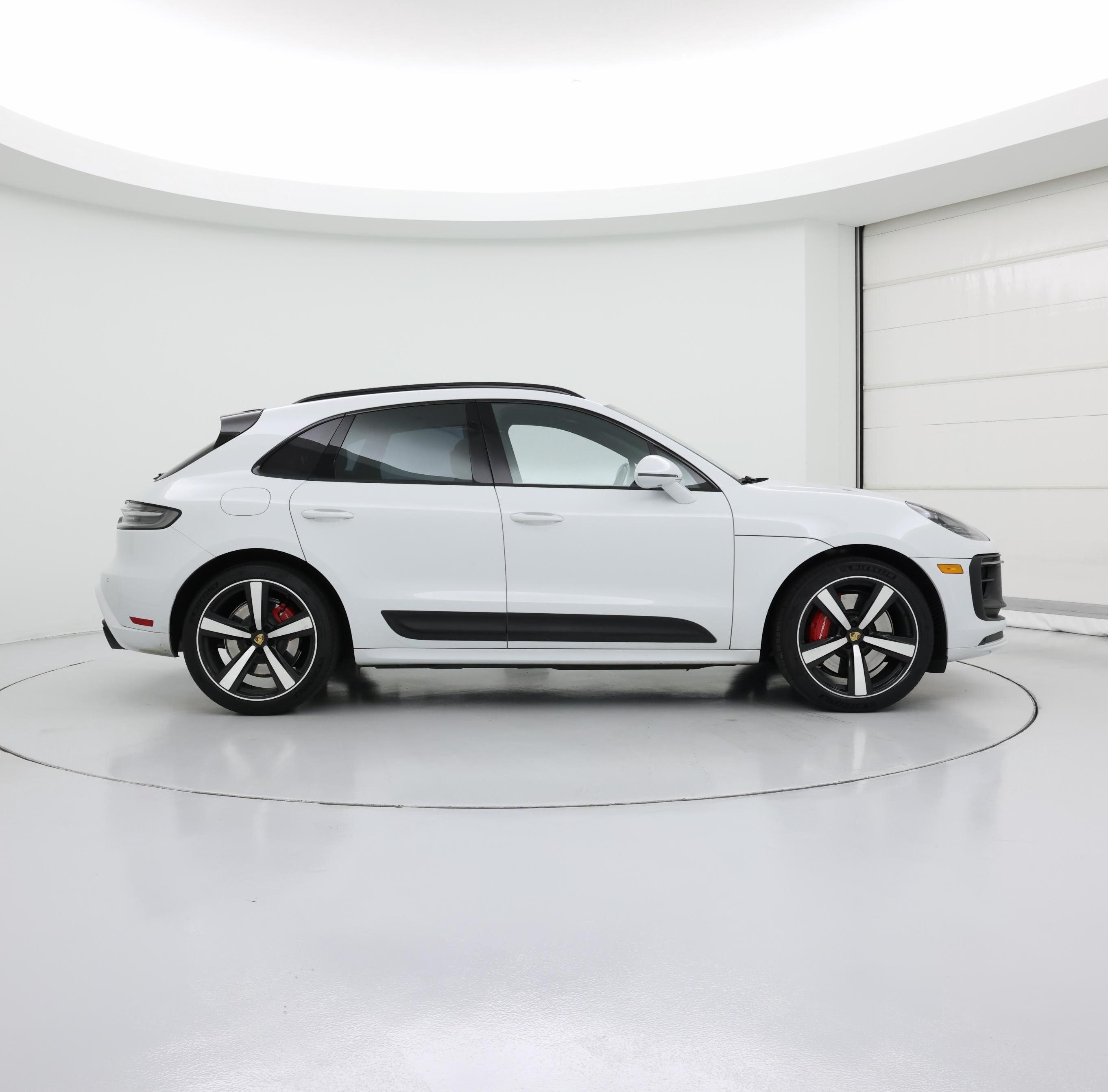 Thumbnail: 2022 Porsche Macan - 7