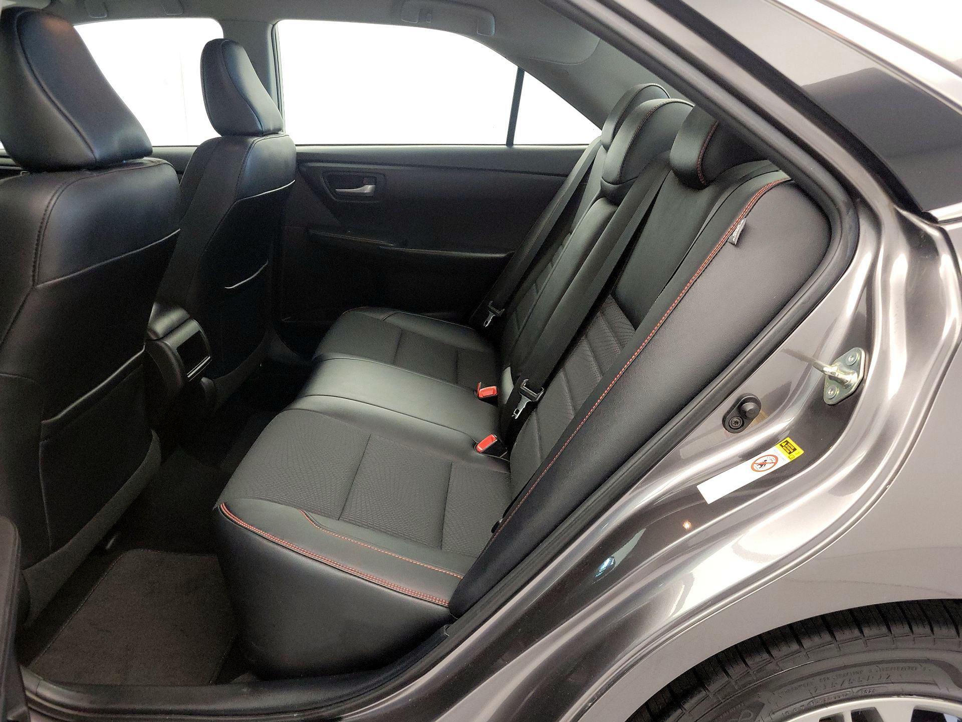 Thumbnail: 2016 Toyota Camry - 19