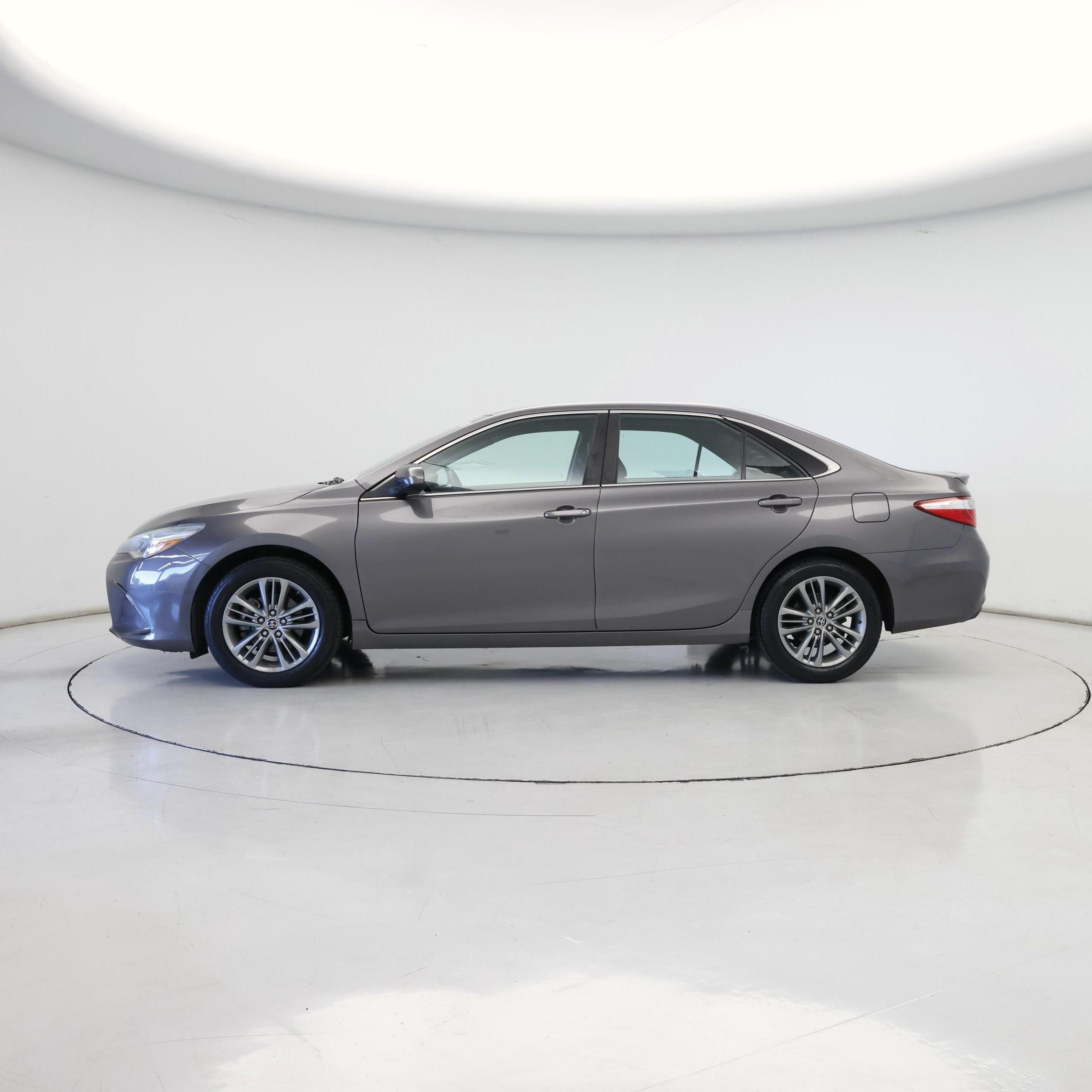 Thumbnail: 2016 Toyota Camry - 3