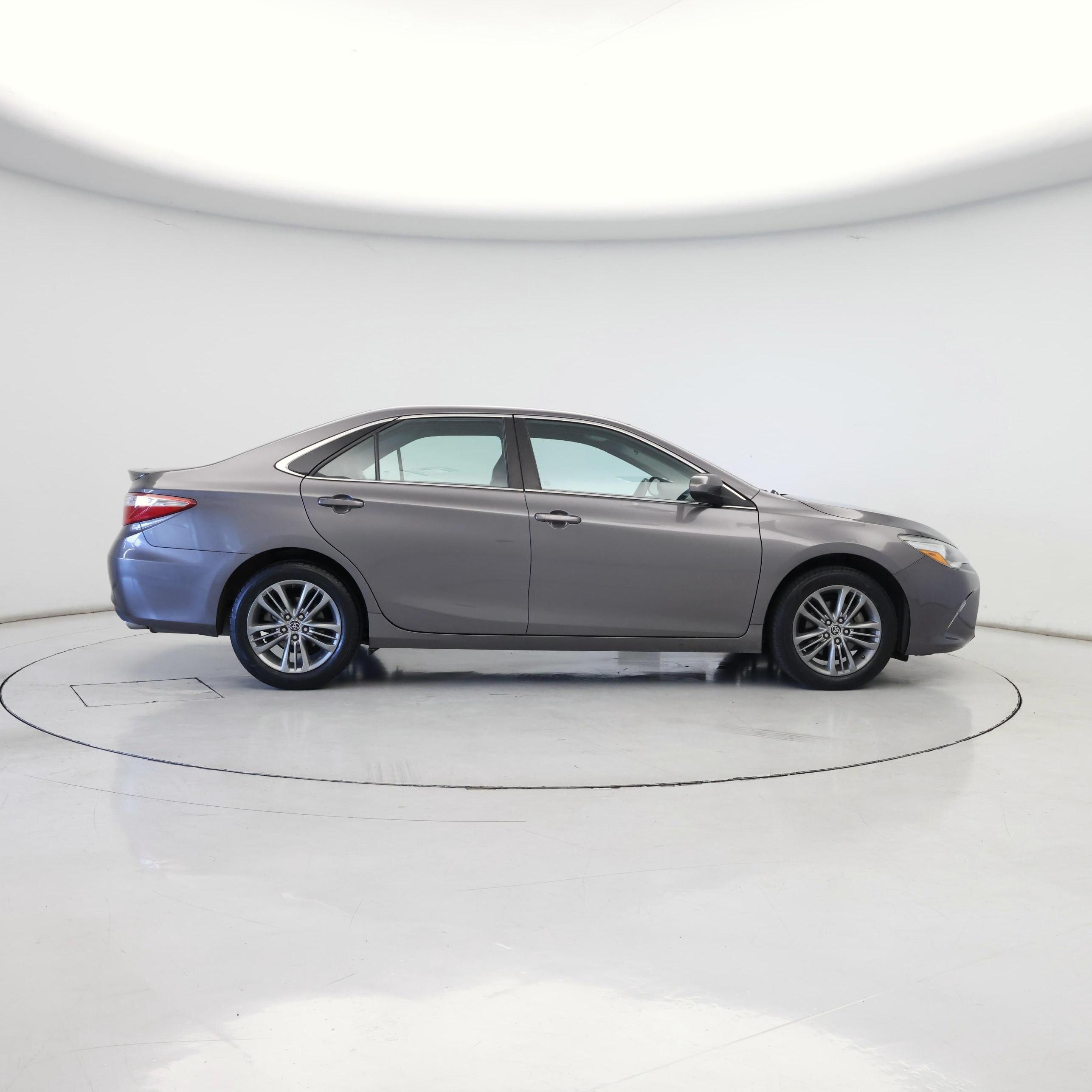 Thumbnail: 2016 Toyota Camry - 7