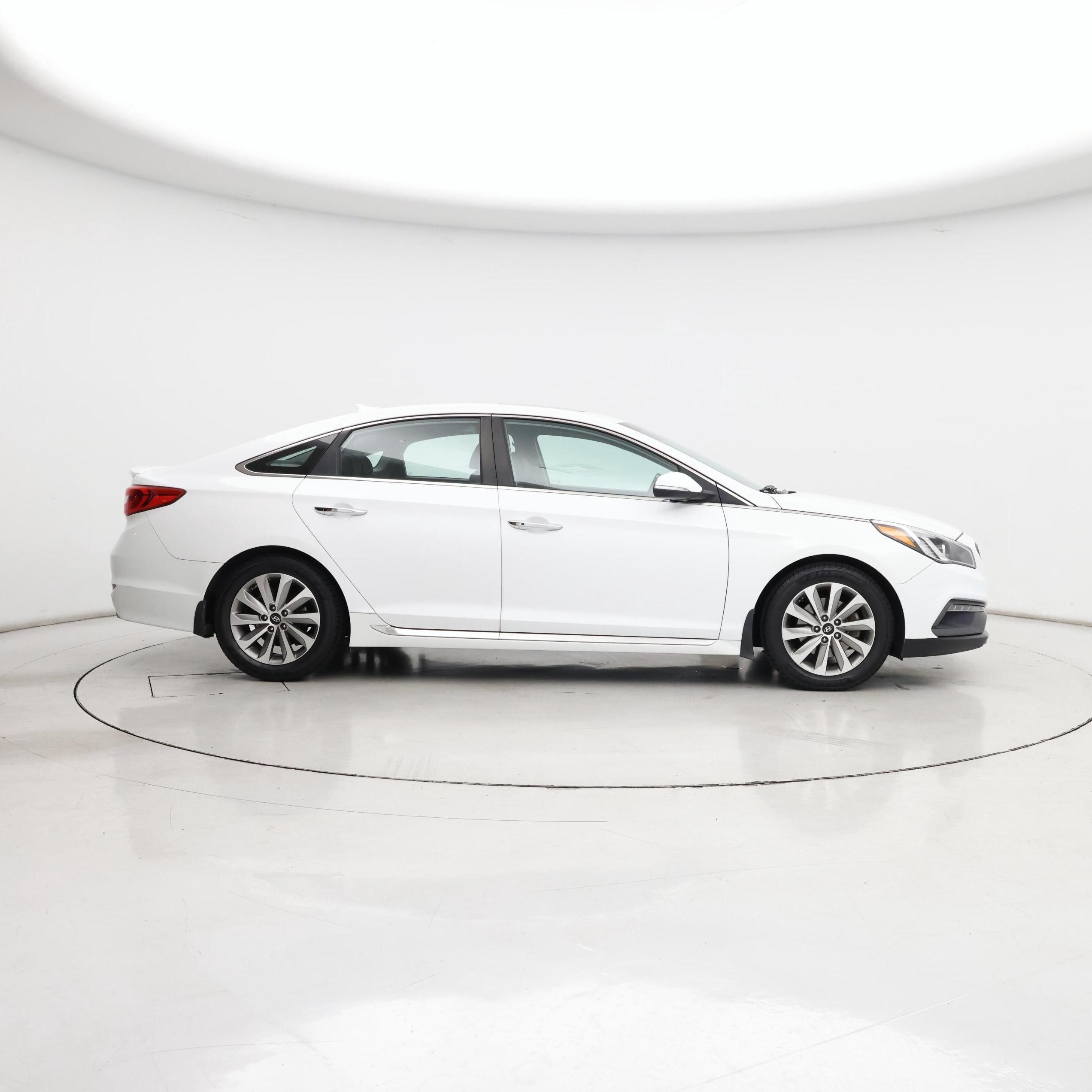 Thumbnail: 2016 Hyundai Sonata - 7