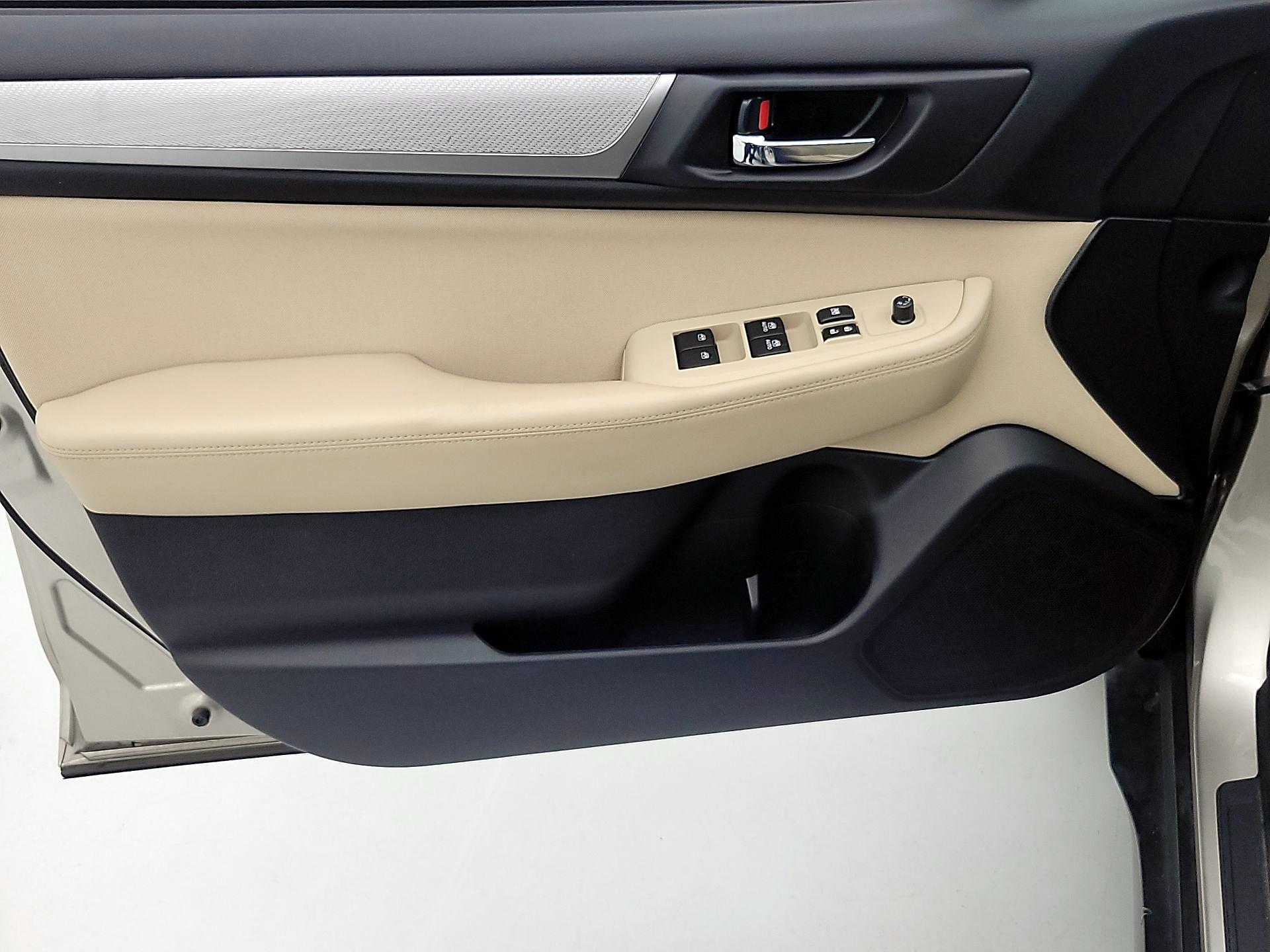 Thumbnail: 2017 Subaru Outback - 12