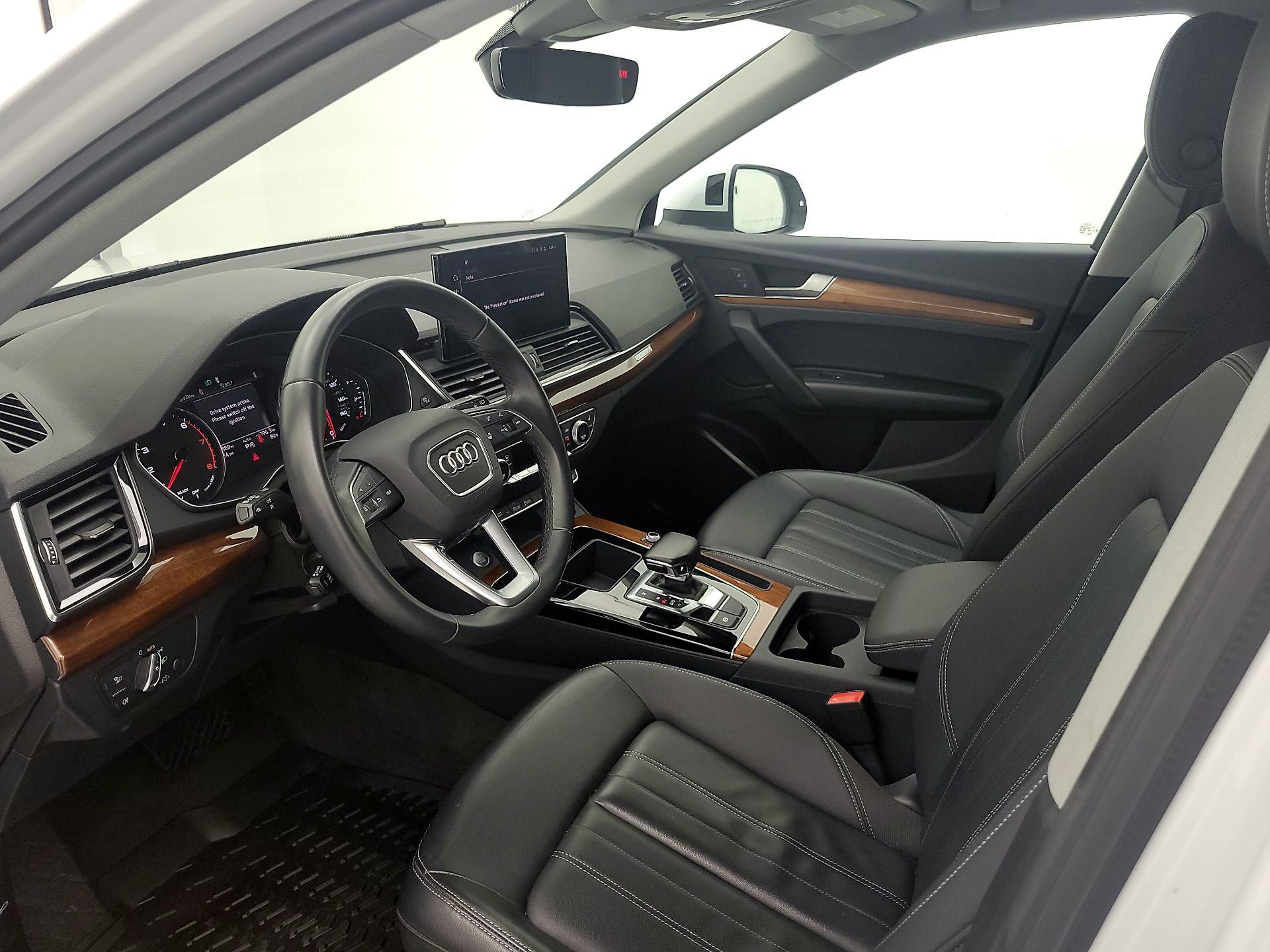 Thumbnail: 2023 Audi Q5 - 11