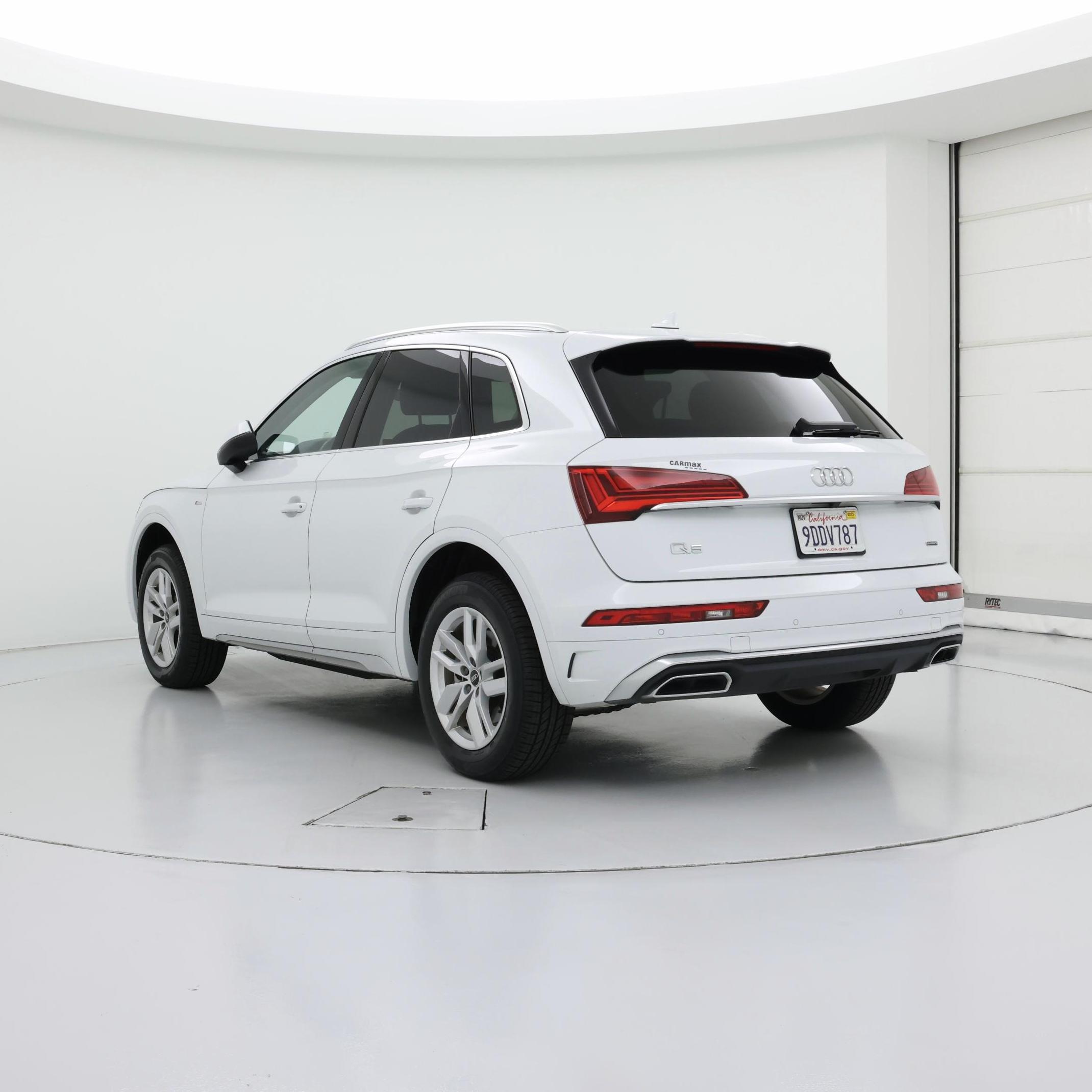 Thumbnail: 2023 Audi Q5 - 2