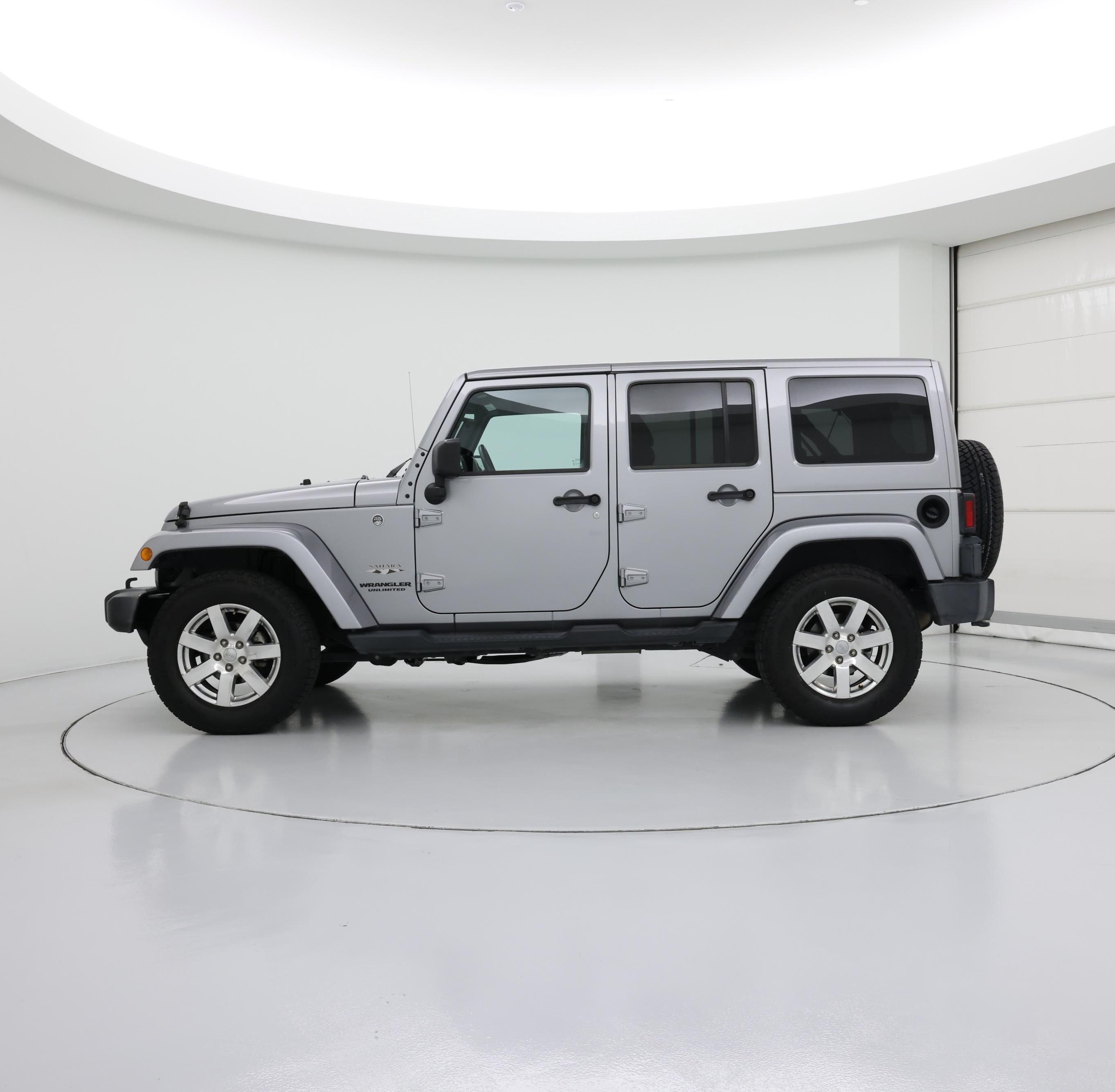 Thumbnail: 2017 Jeep Wrangler - 3