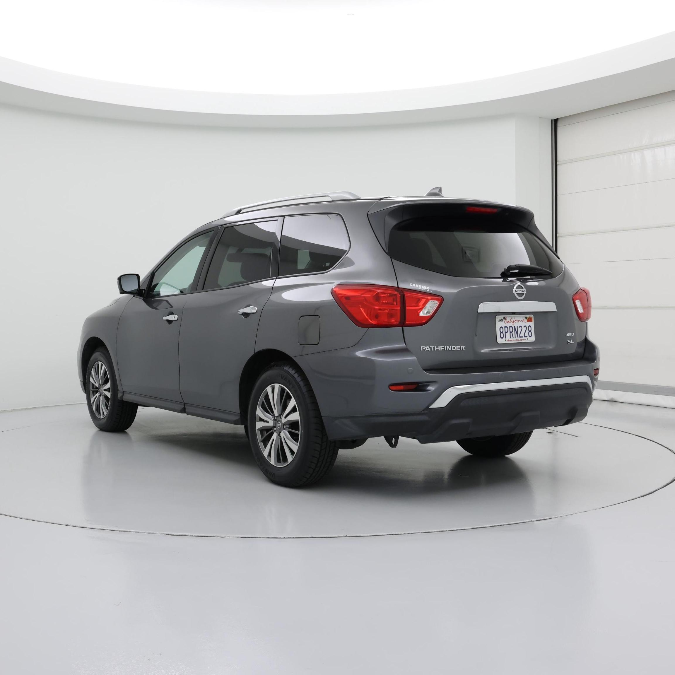 Thumbnail: 2019 Nissan Pathfinder - 2