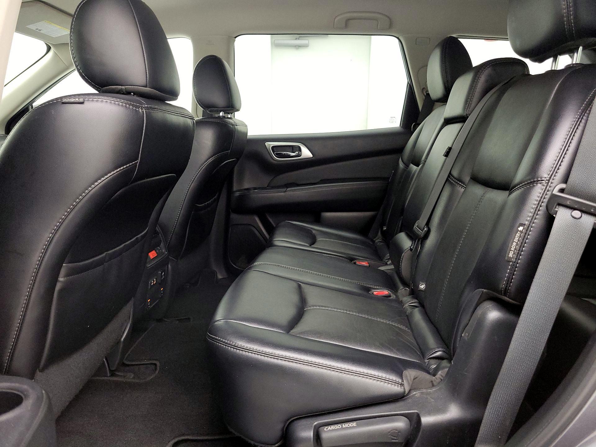 Thumbnail: 2019 Nissan Pathfinder - 20