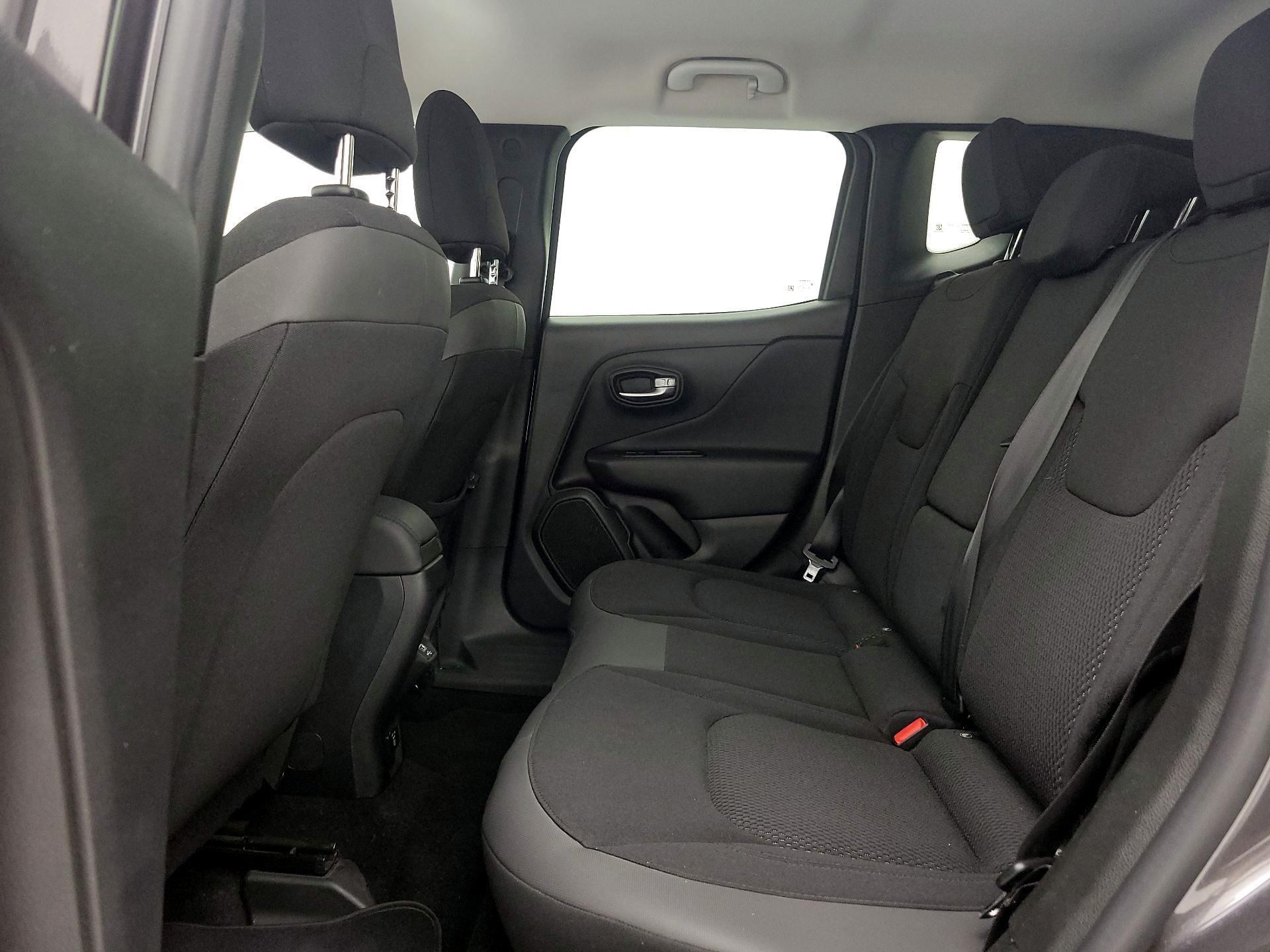 Thumbnail: 2020 Jeep Renegade - 19
