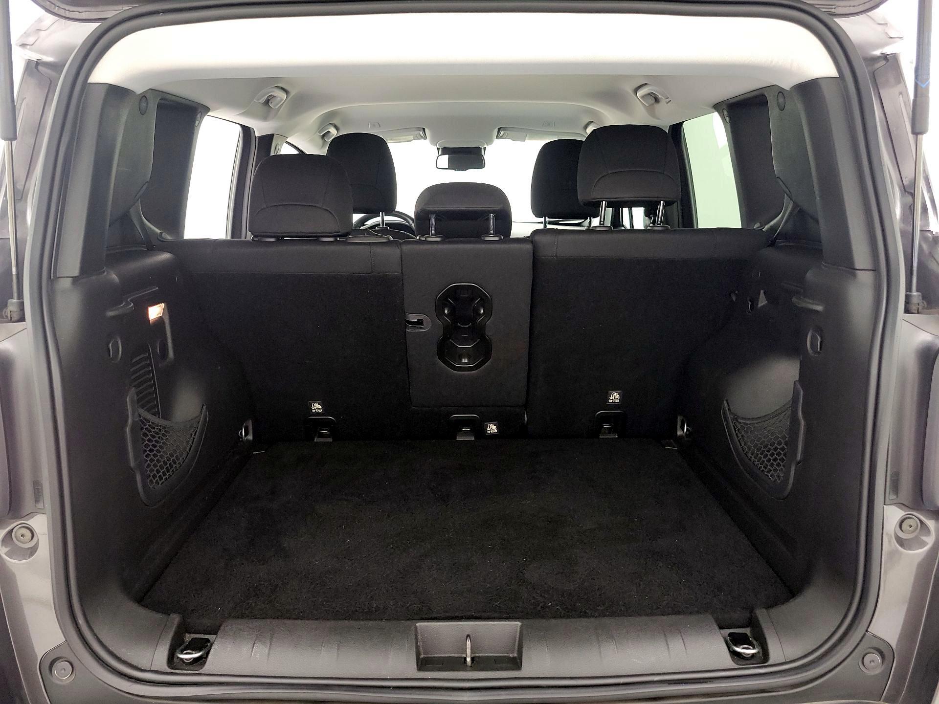 Thumbnail: 2020 Jeep Renegade - 20